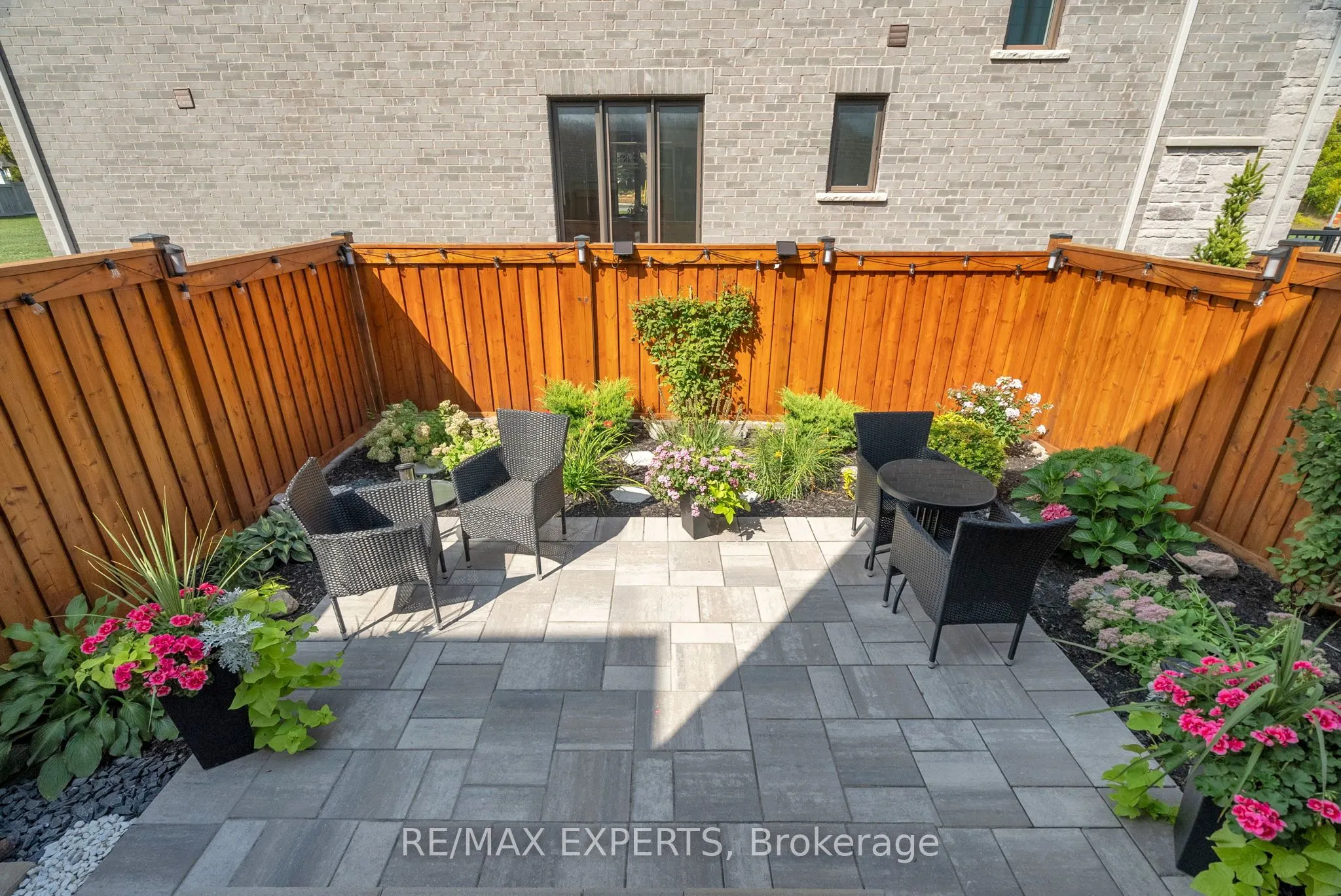 92 Robb Thompson Road