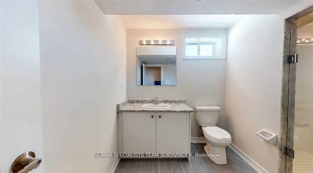 245A Andy Crescent #Lower