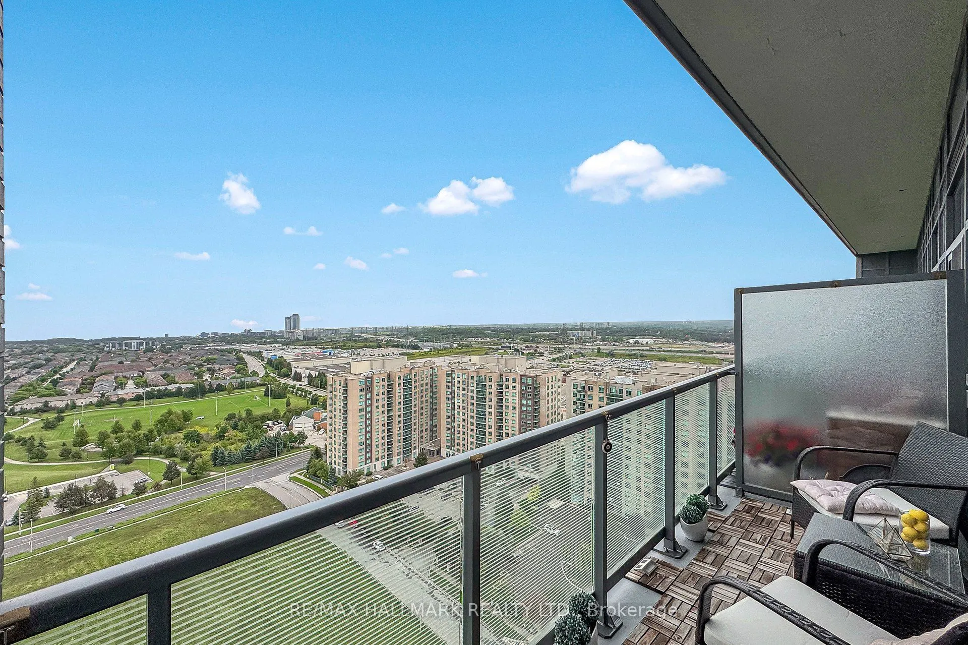 55 Oneida Crescent #PH 10