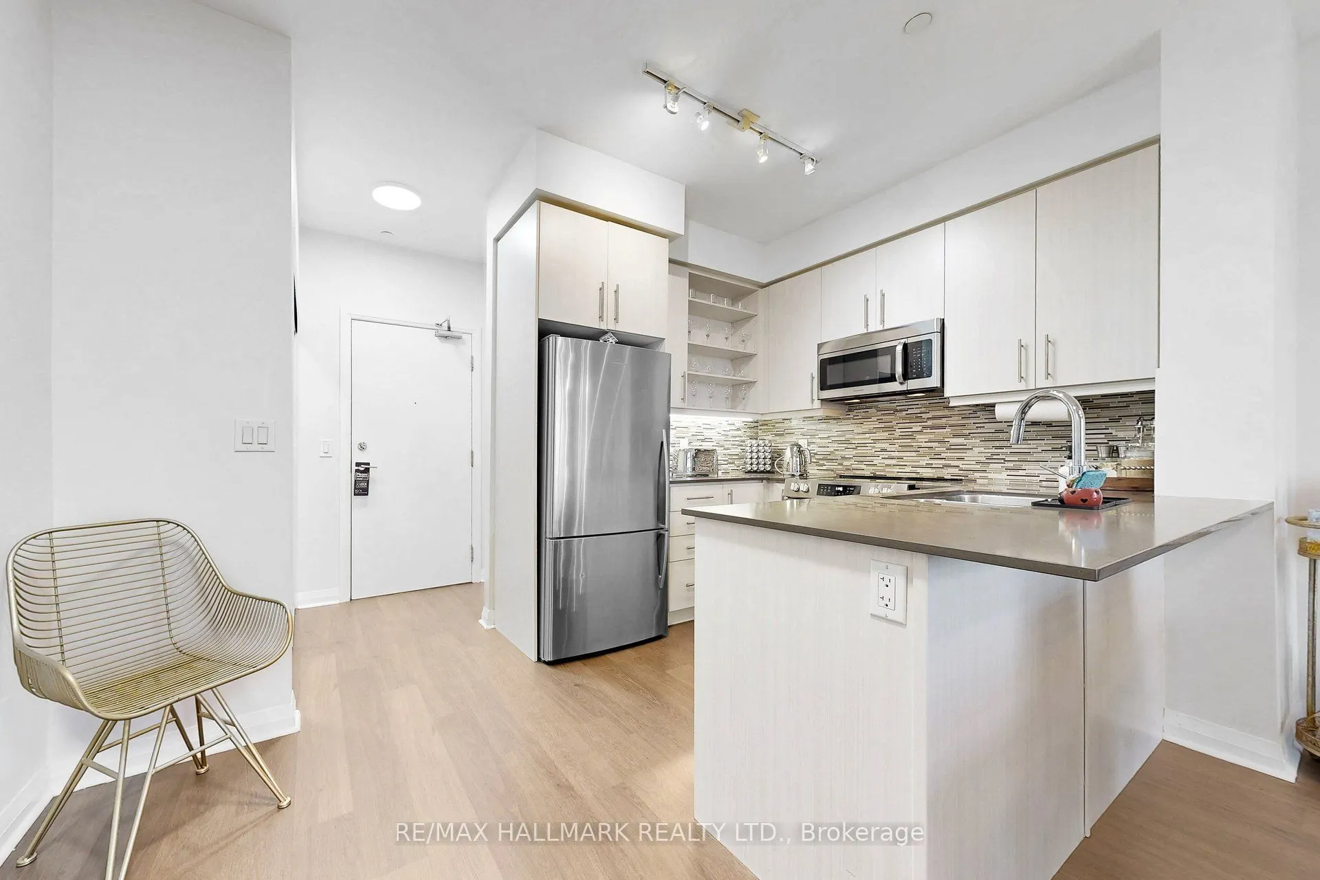 55 Oneida Crescent #PH 10