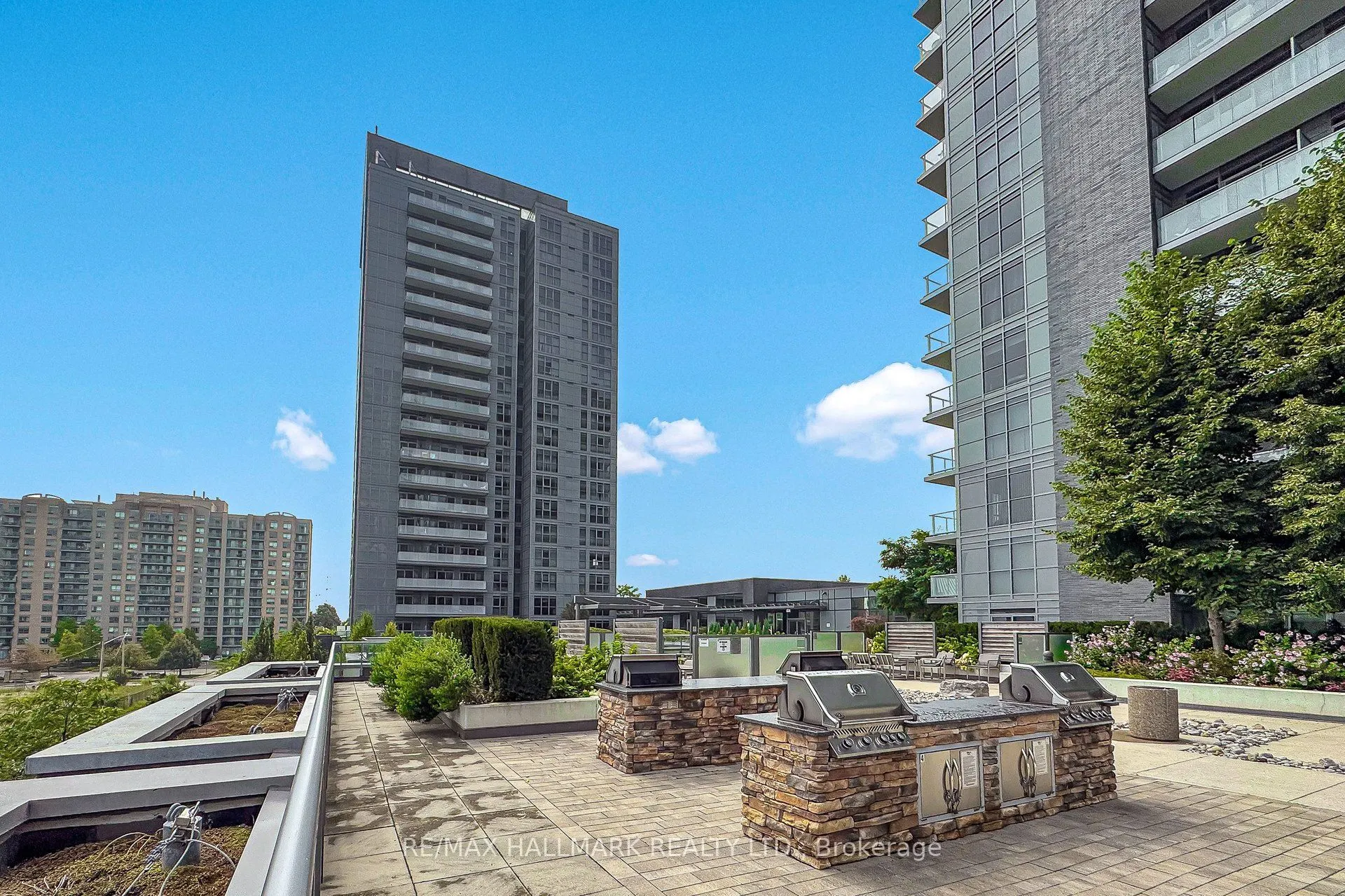 55 Oneida Crescent #PH 10