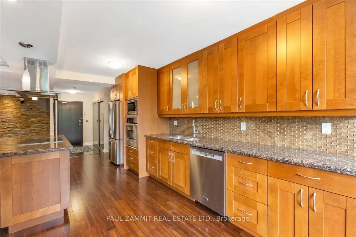 7905 Bayview Avenue #323
