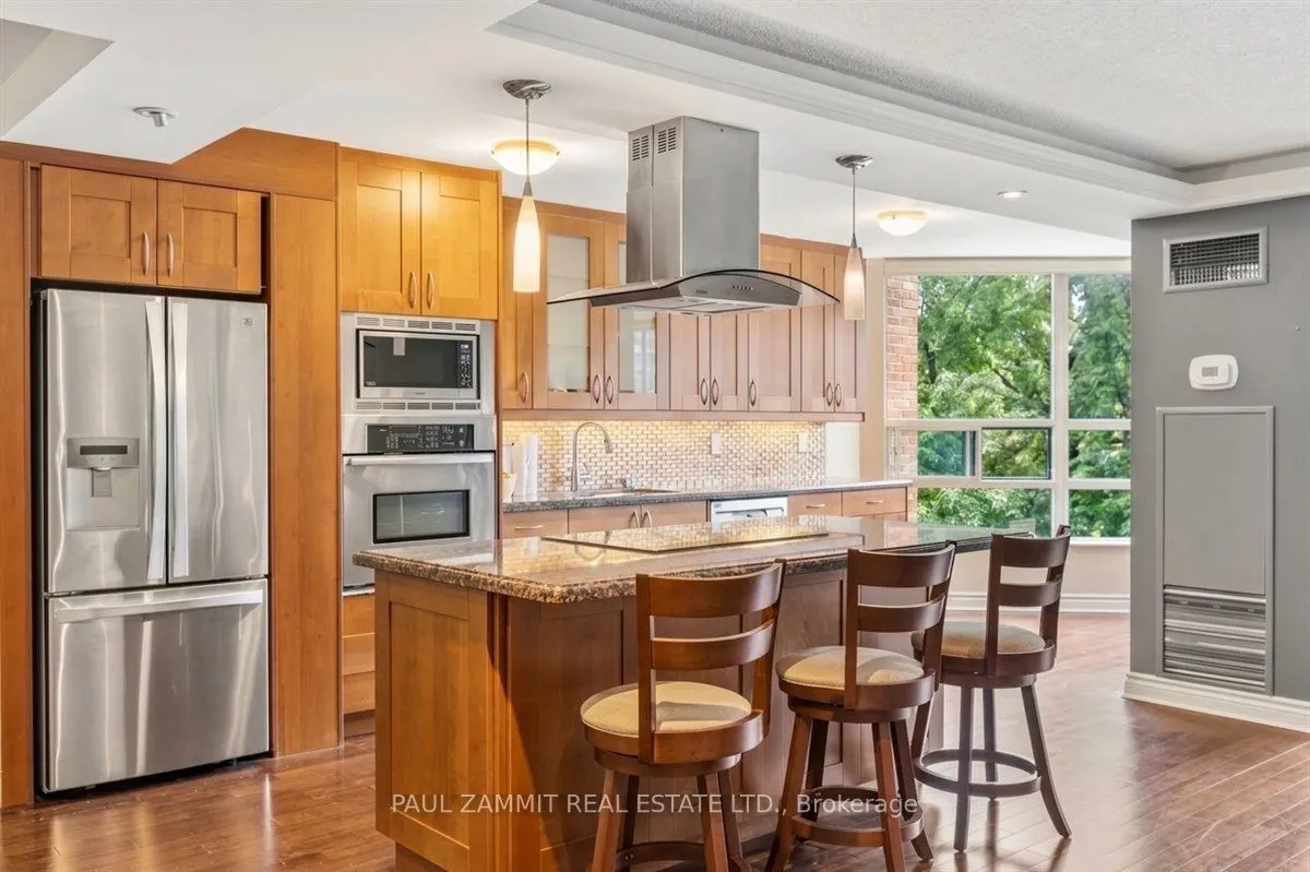 7905 Bayview Avenue #323