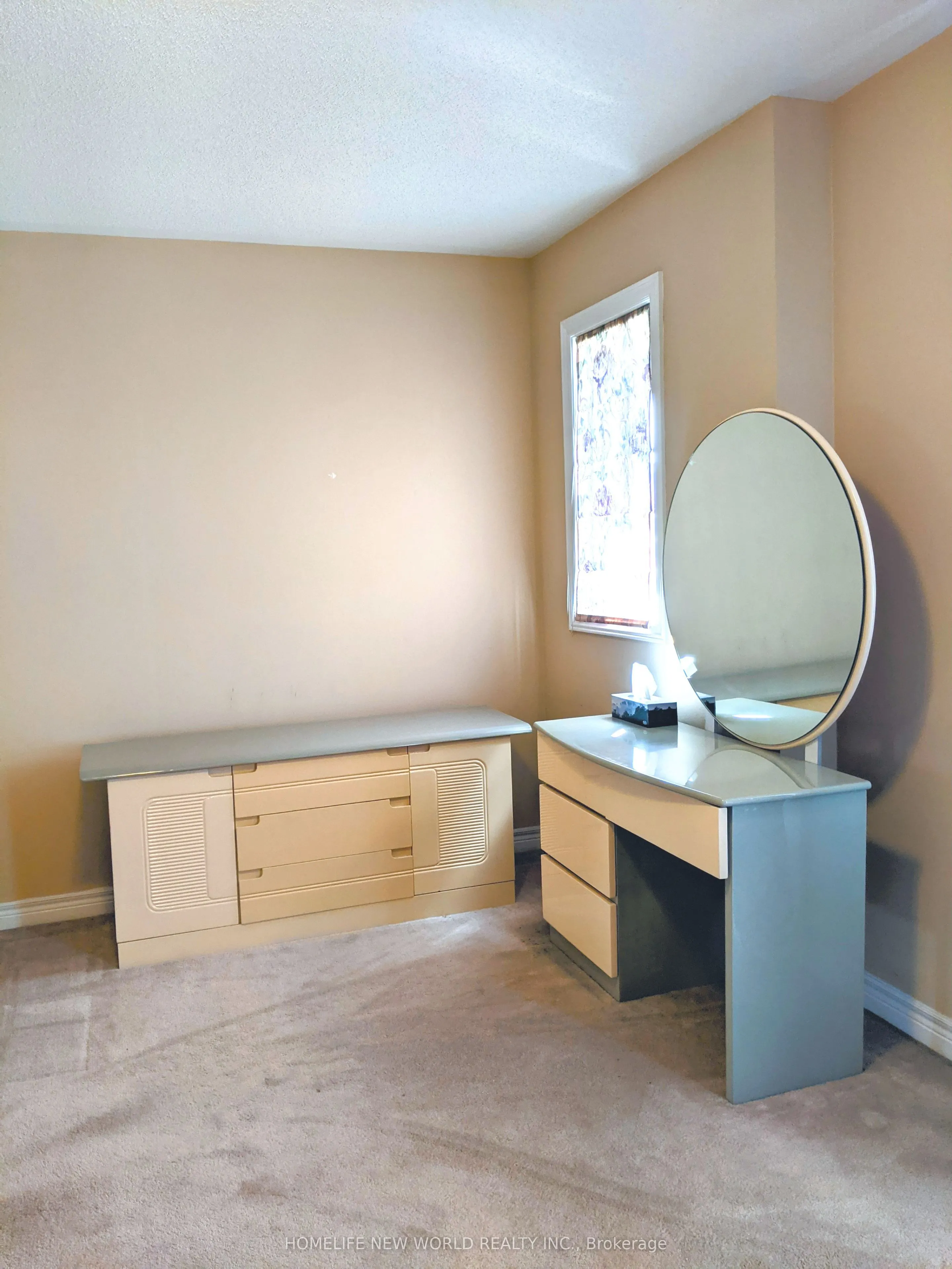 9133 Bayview Avenue #38