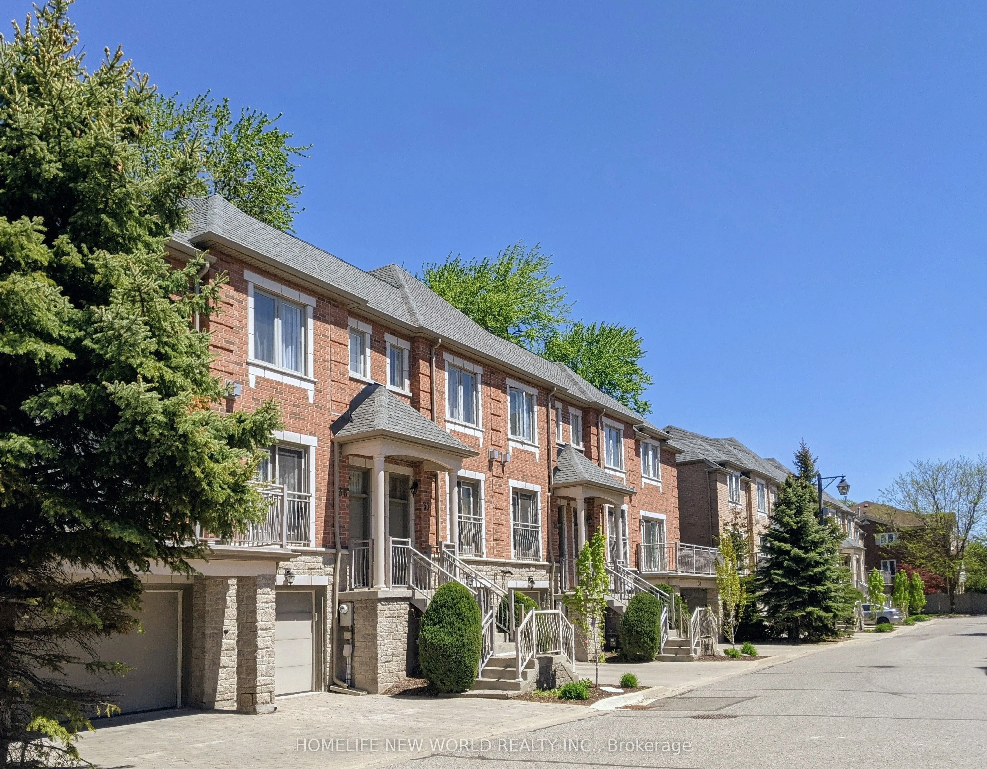 9133 Bayview Avenue #38