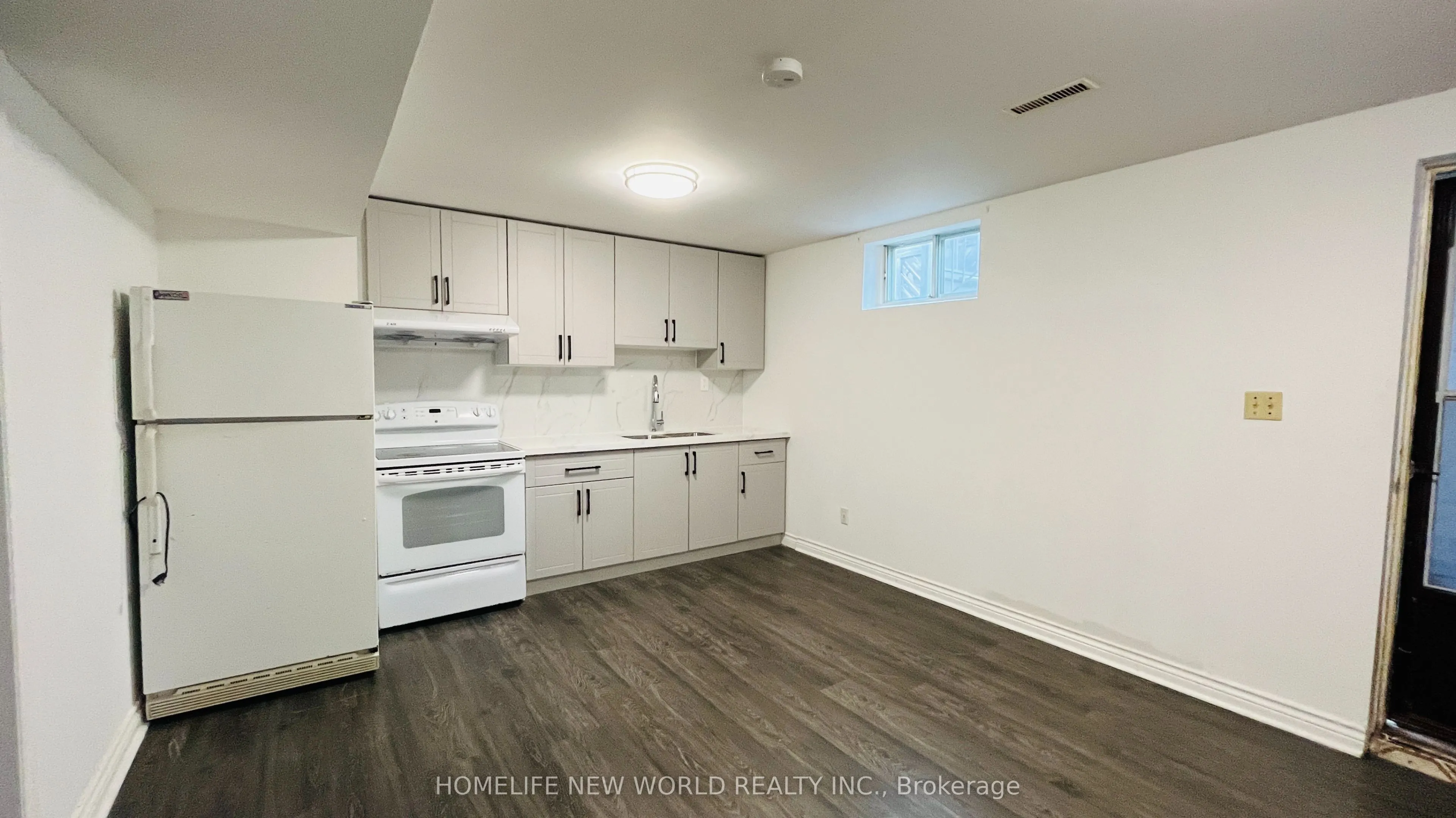 38 Weldrick Road W #Lower