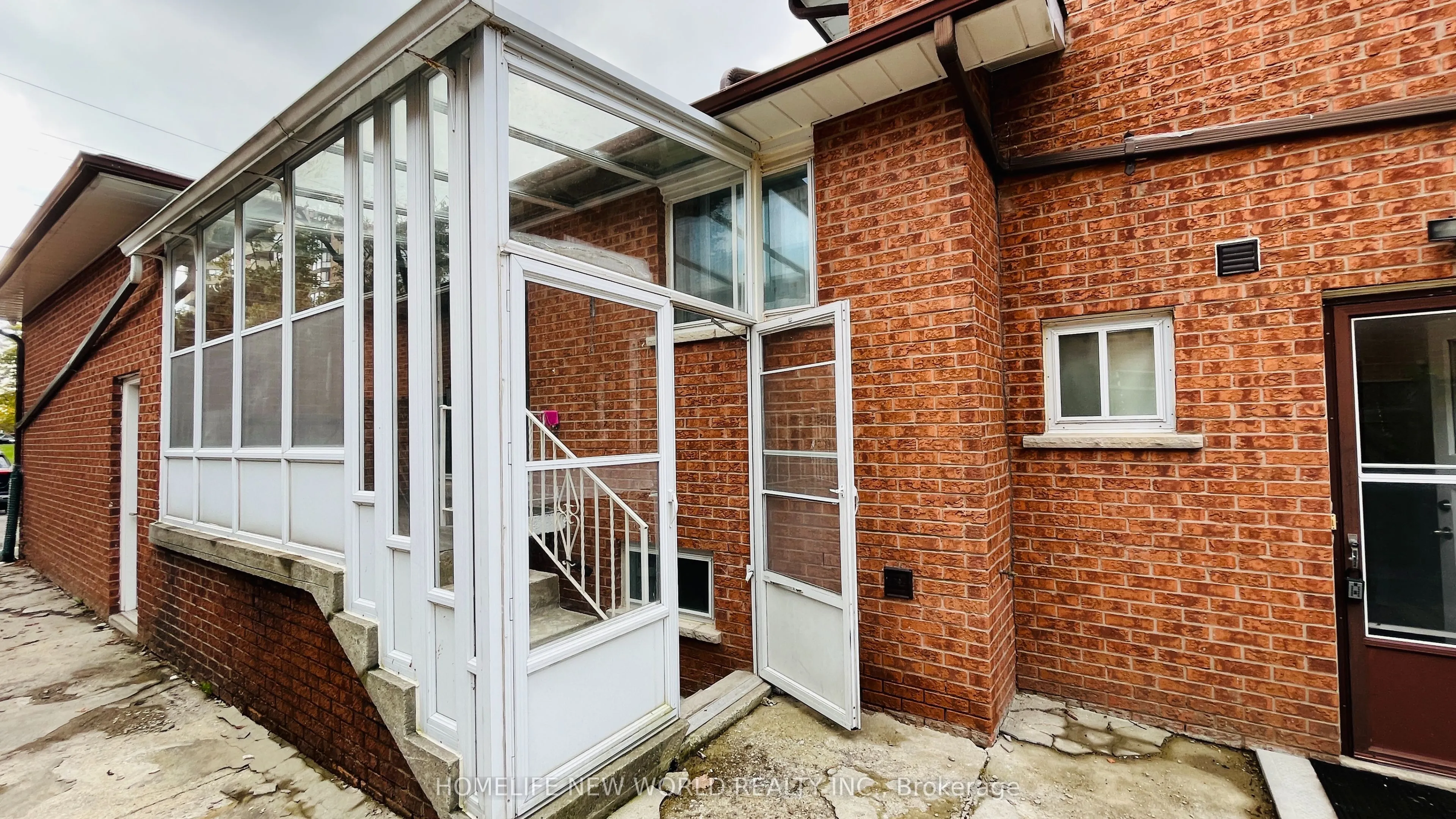 38 Weldrick Road W #Lower
