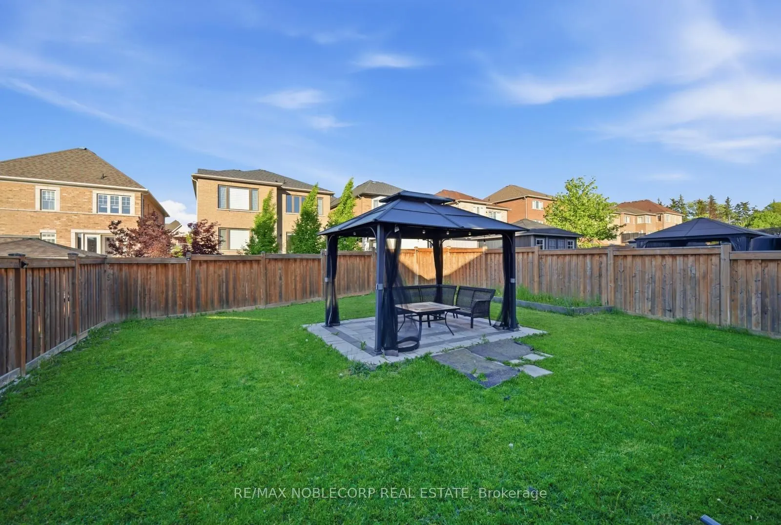 15 Gould Crescent