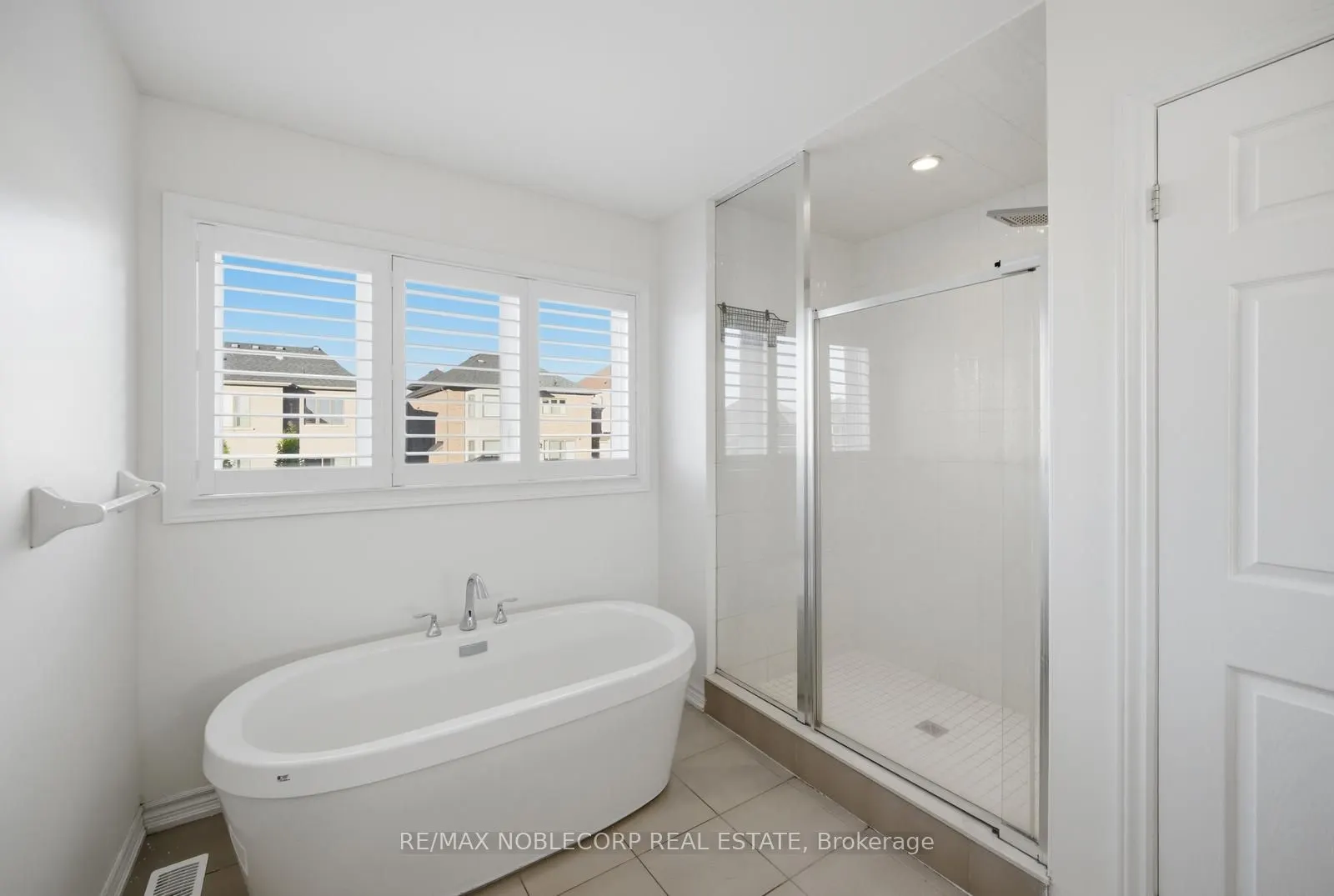 15 Gould Crescent
