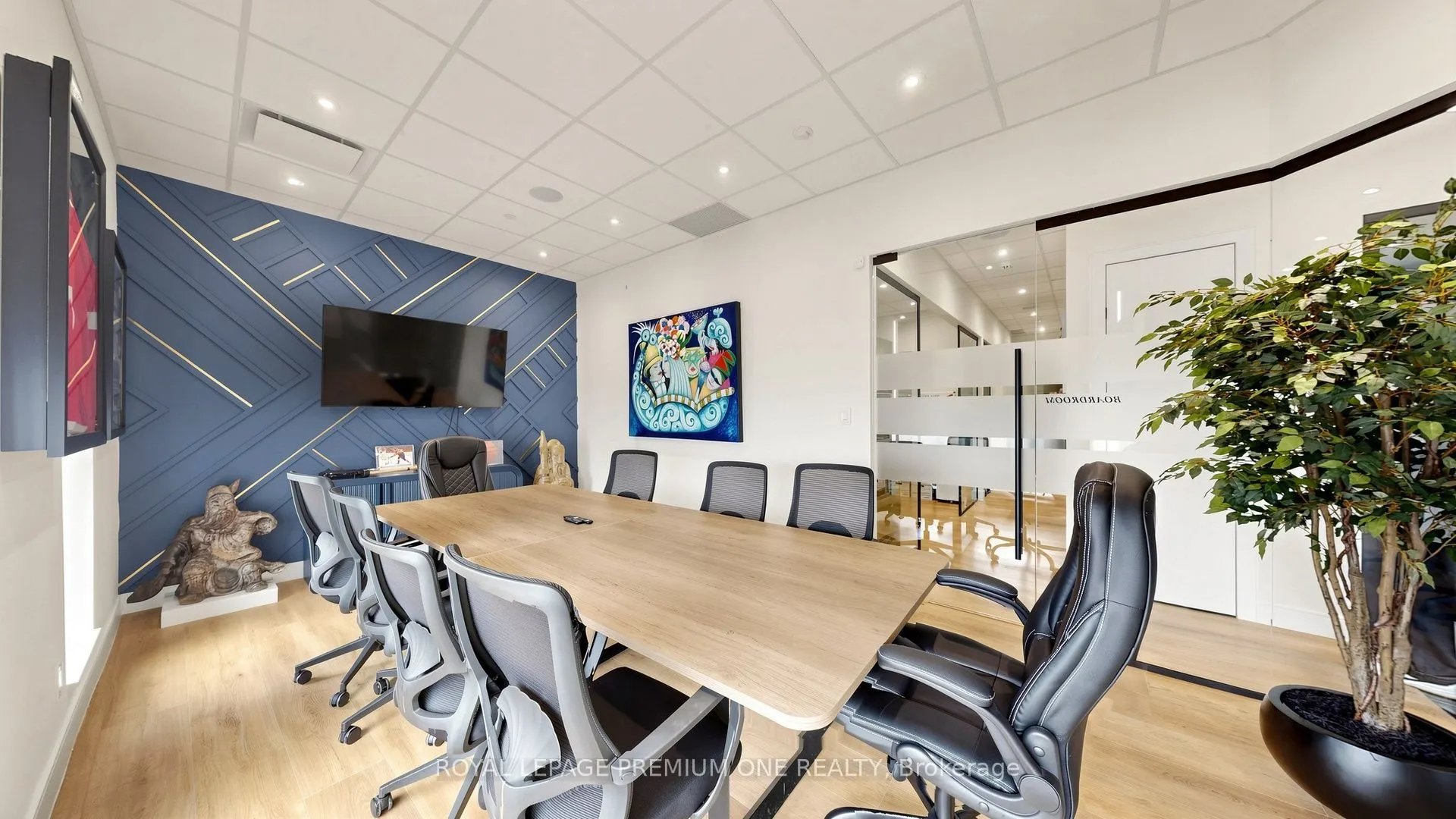 445 Edgeley Boulevard #8