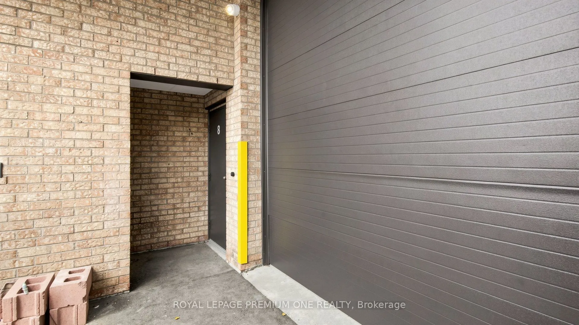 445 Edgeley Boulevard #8