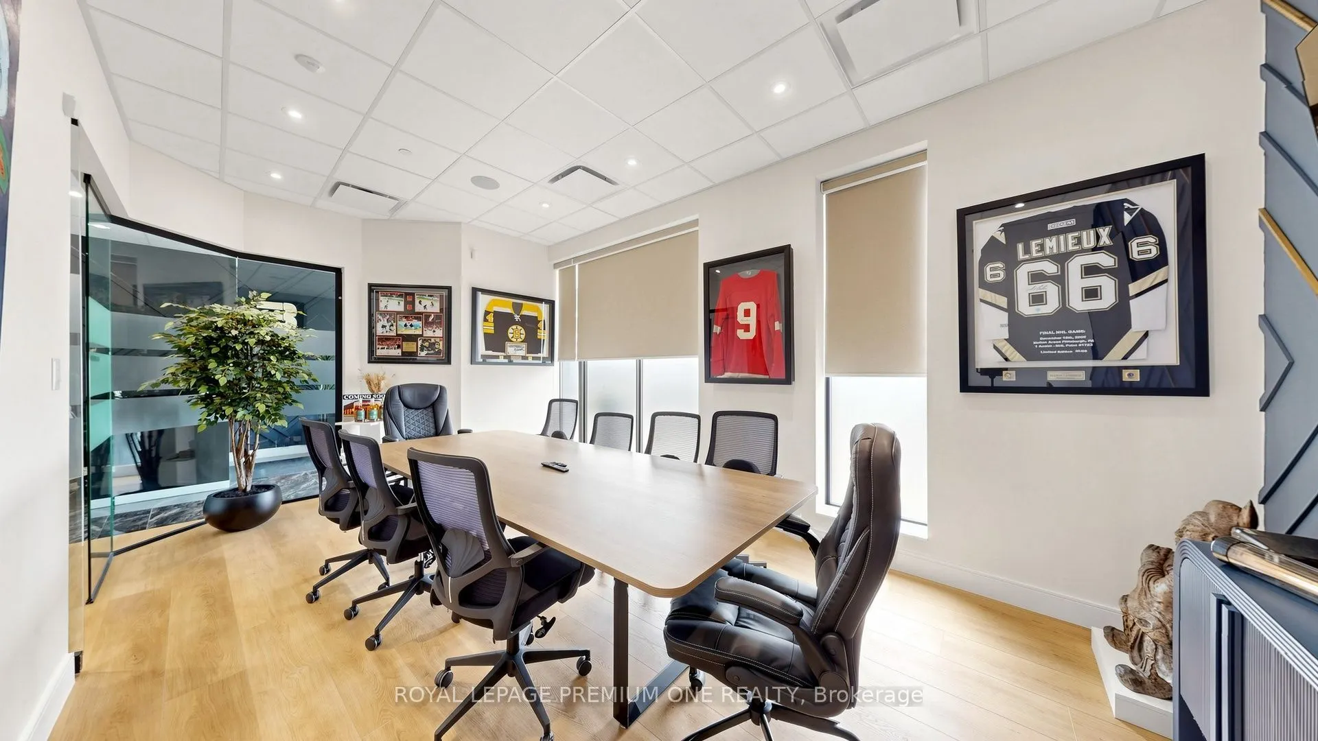 445 Edgeley Boulevard #8