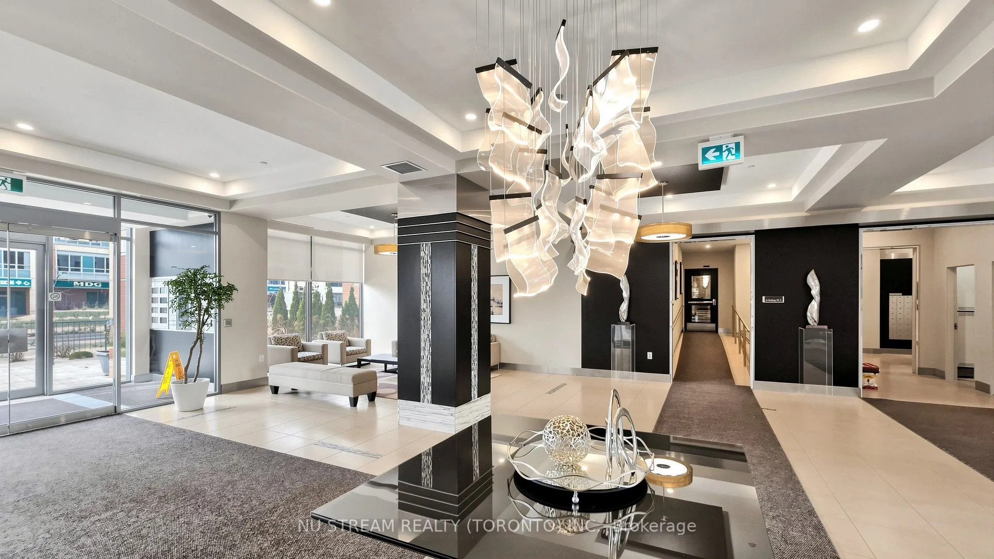55 South Town Centre Boulevard #605