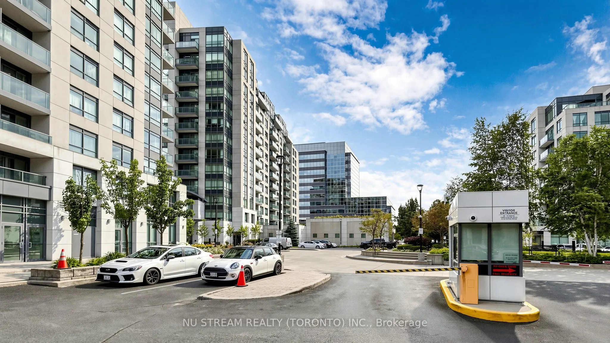 55 South Town Centre Boulevard #605