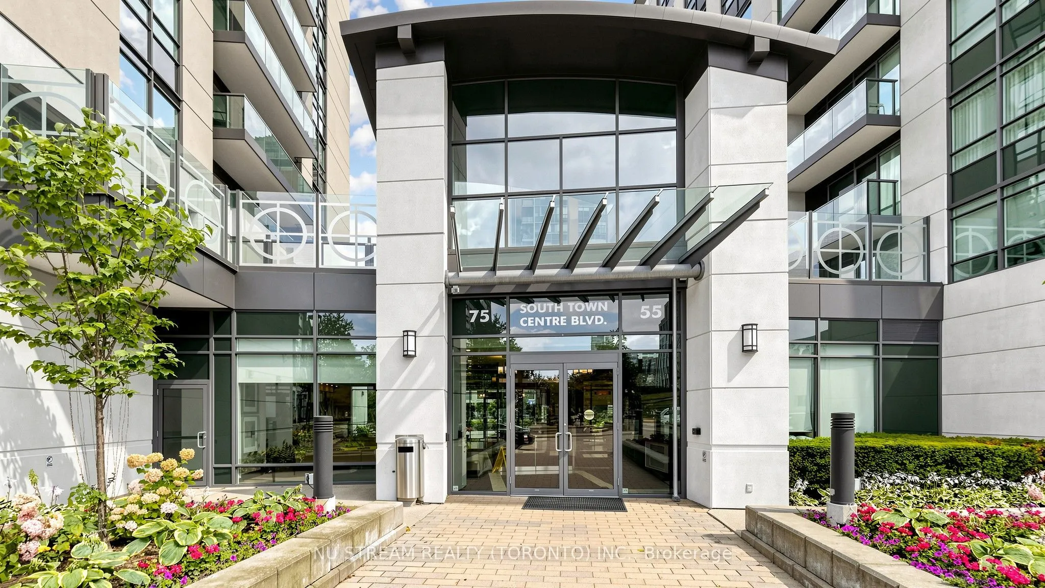 55 South Town Centre Boulevard #605