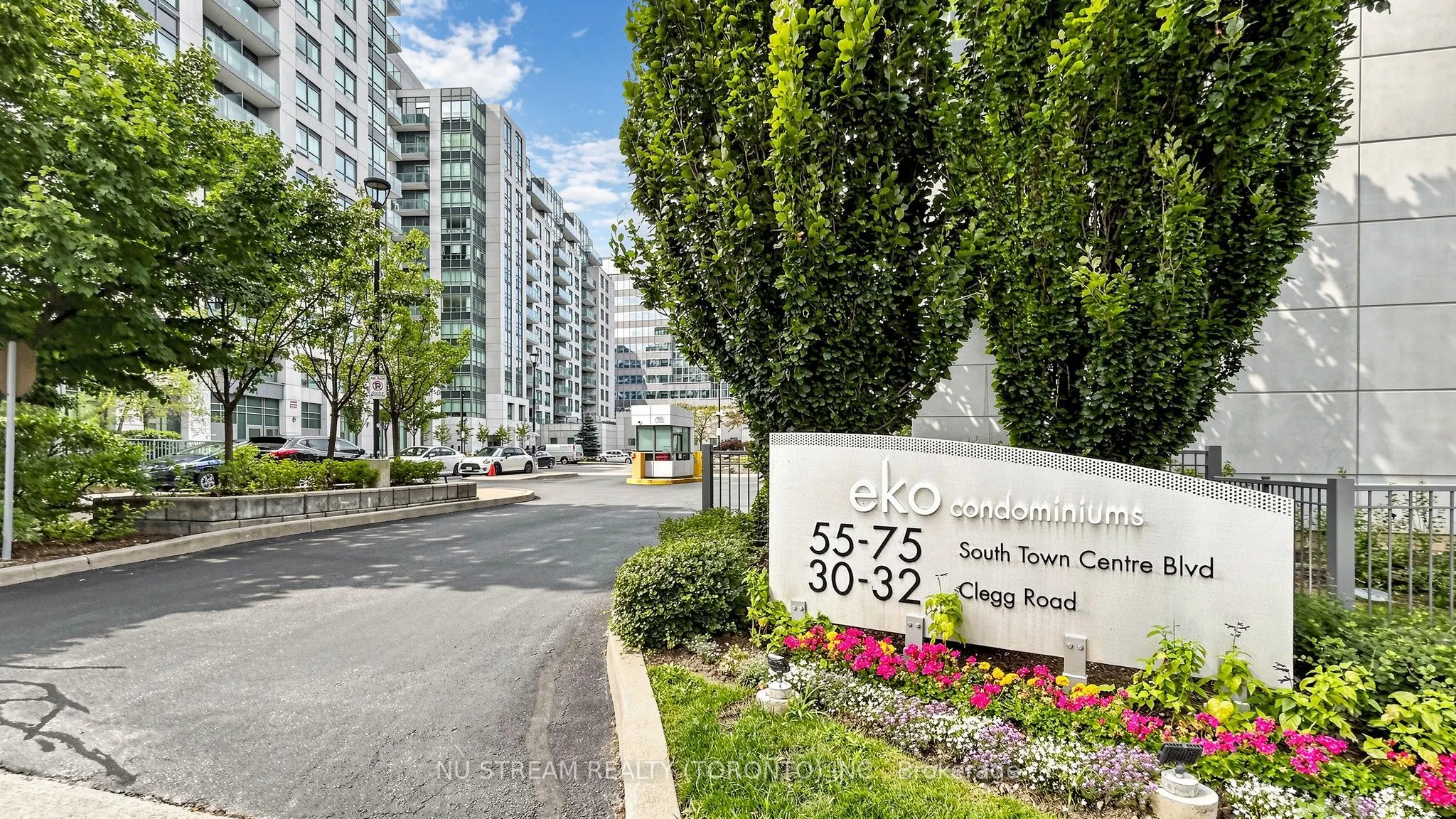 55 South Town Centre Boulevard #605