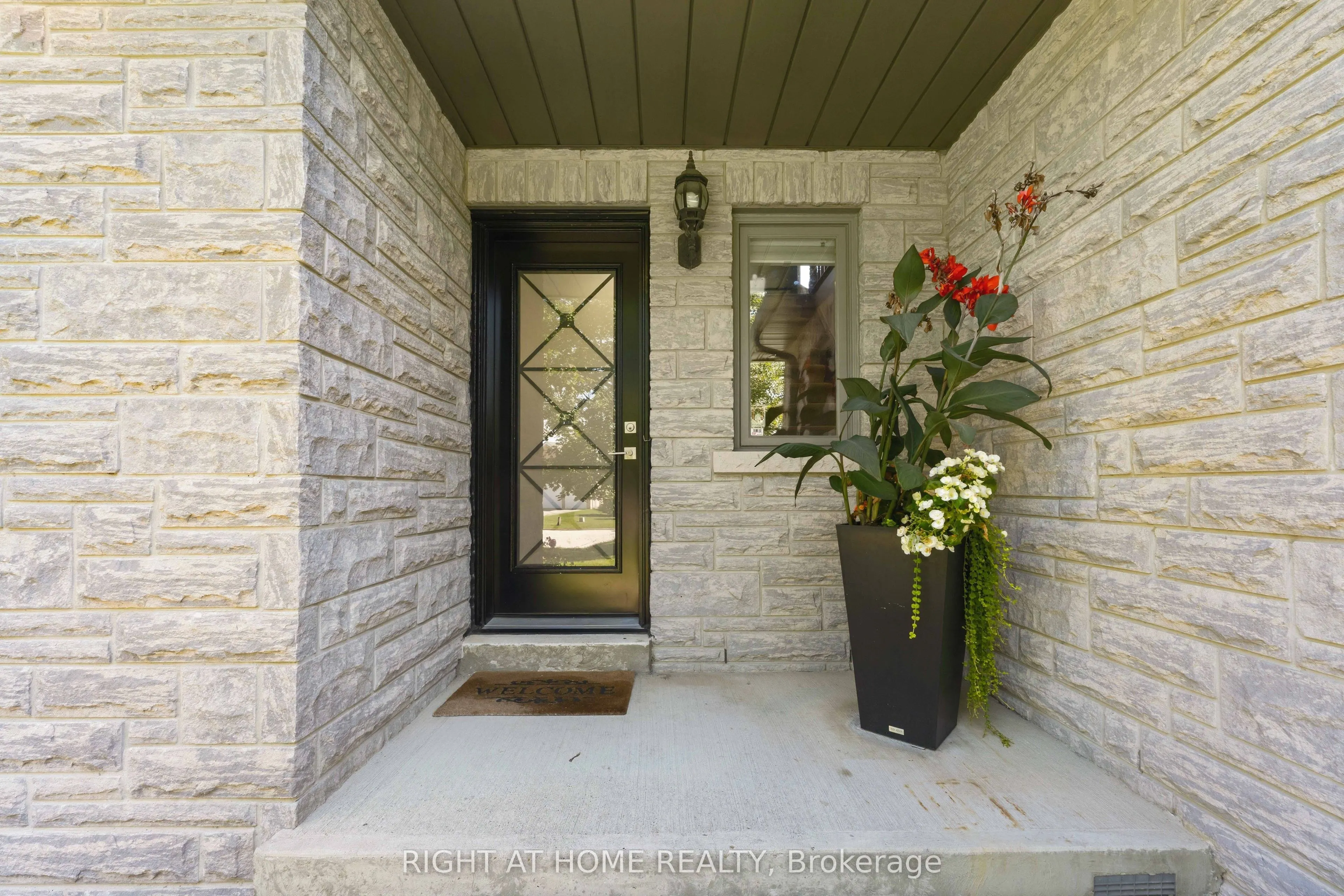 80 Edward Pottage Crescent