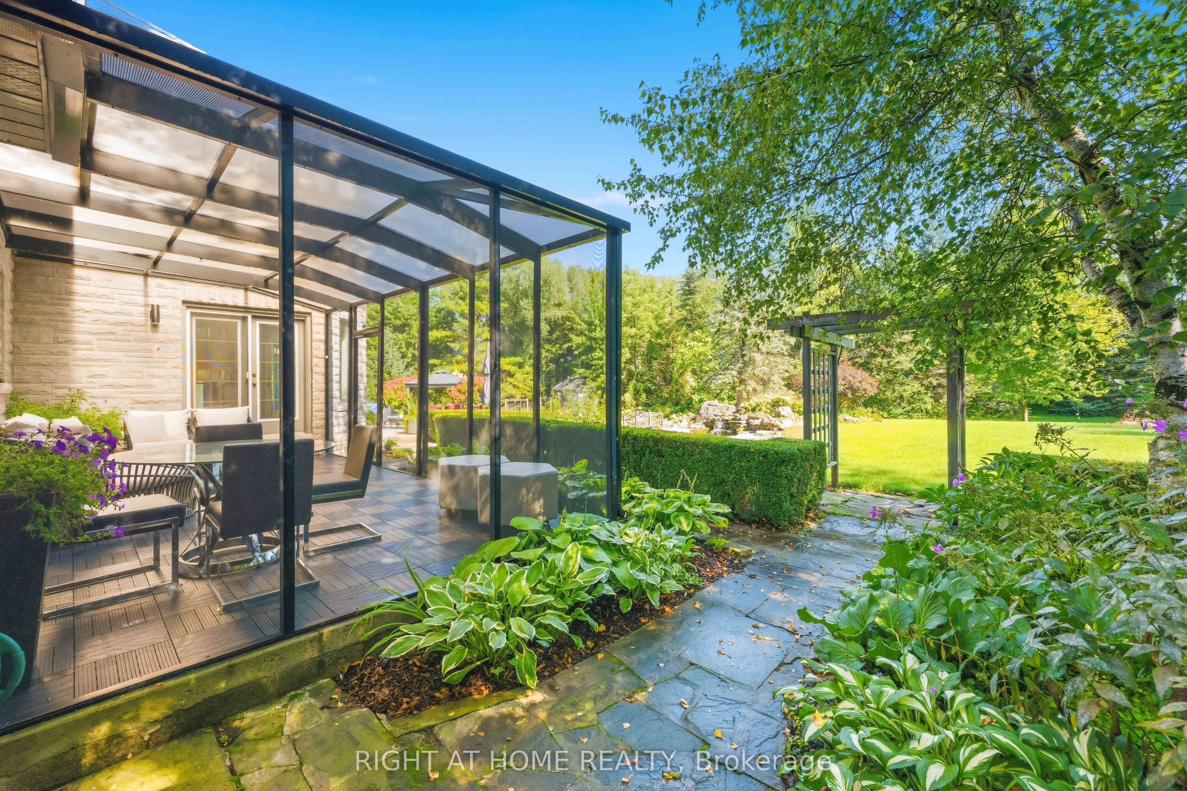 80 Edward Pottage Crescent