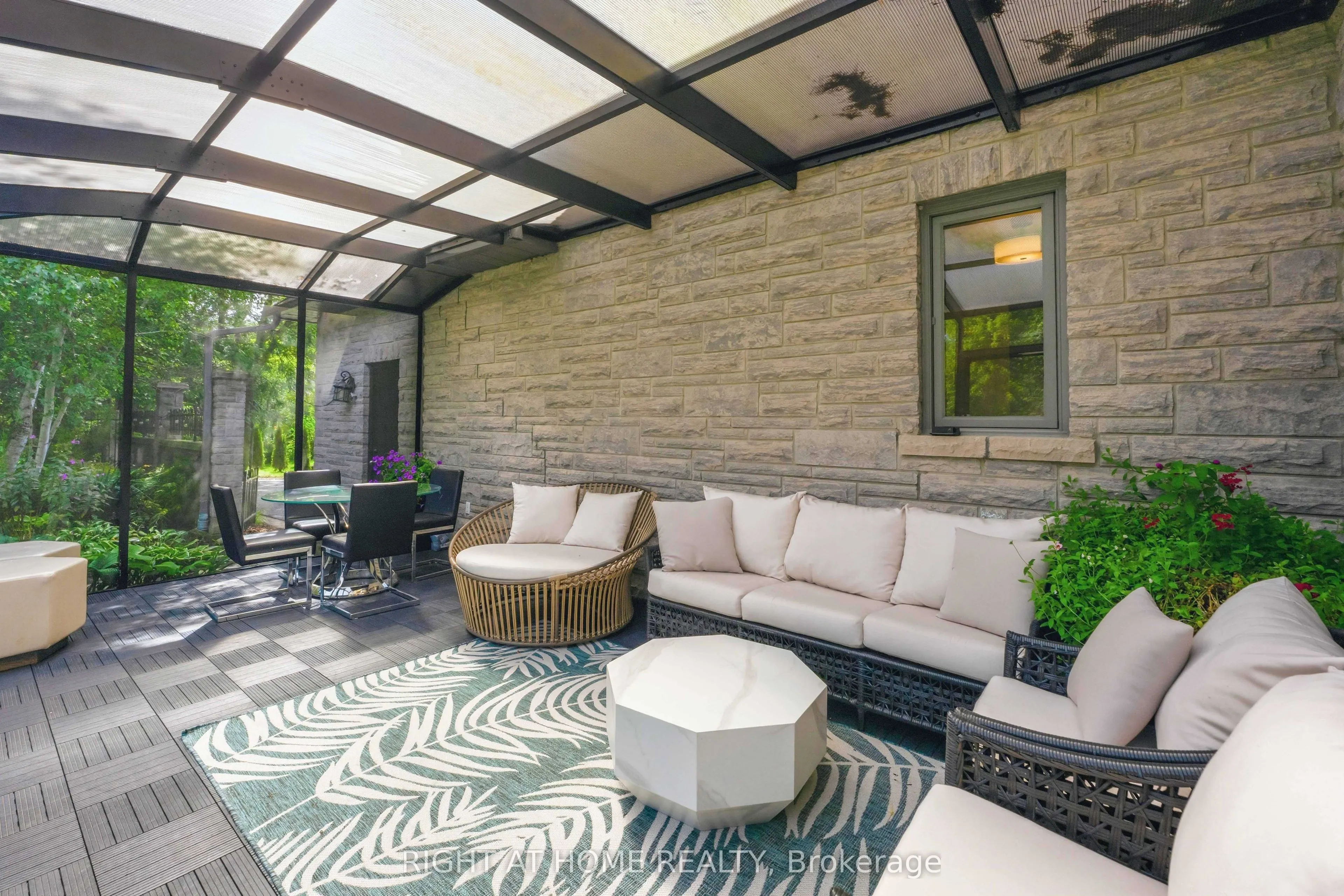 80 Edward Pottage Crescent