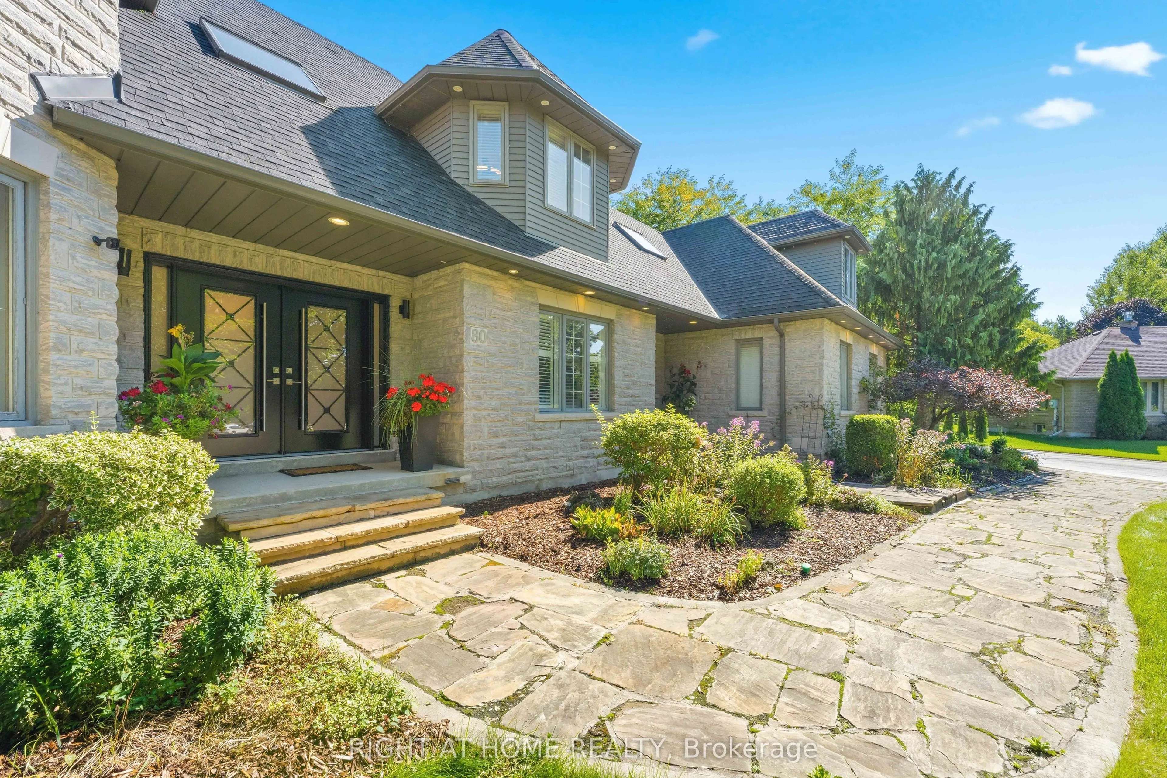 80 Edward Pottage Crescent