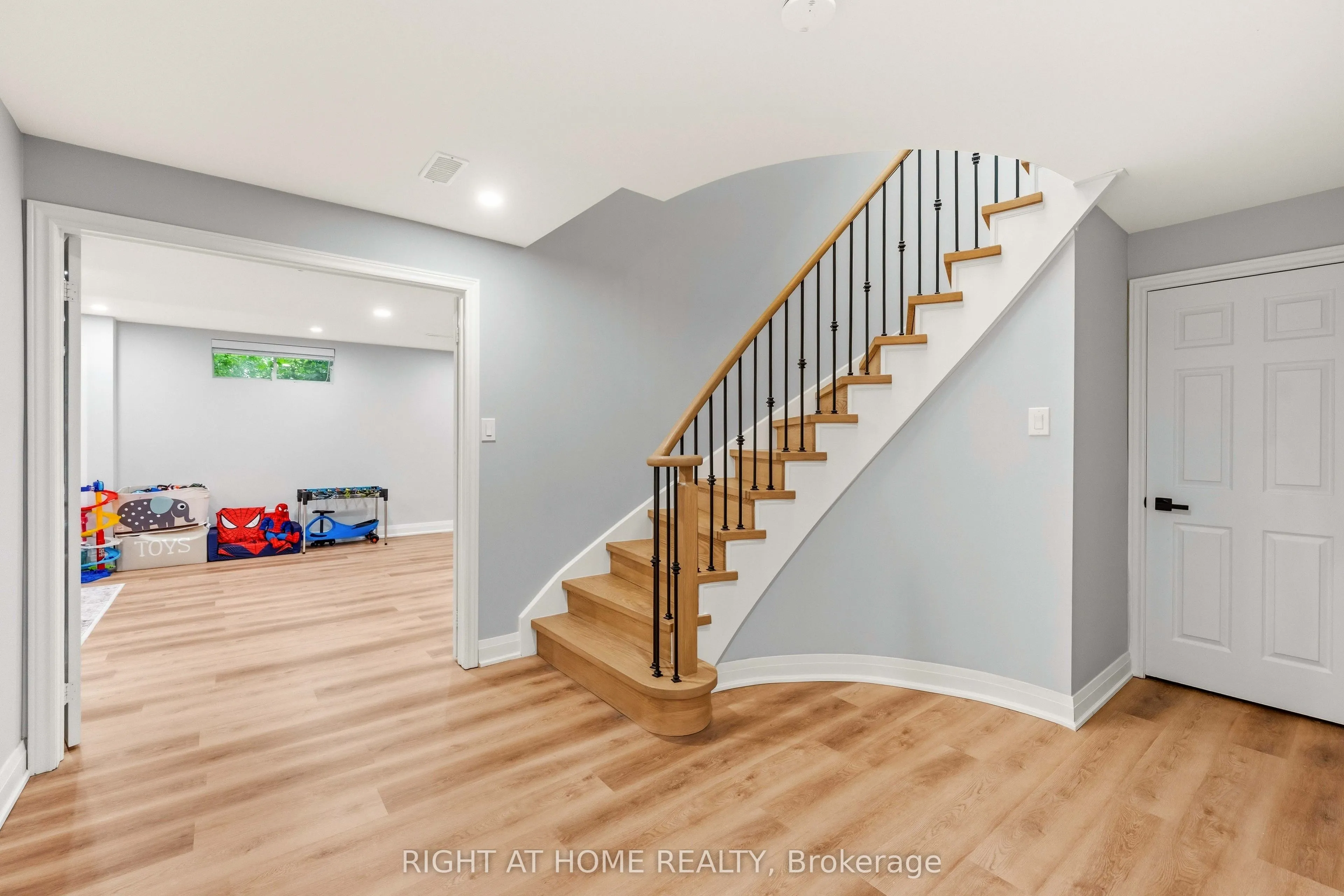 80 Edward Pottage Crescent