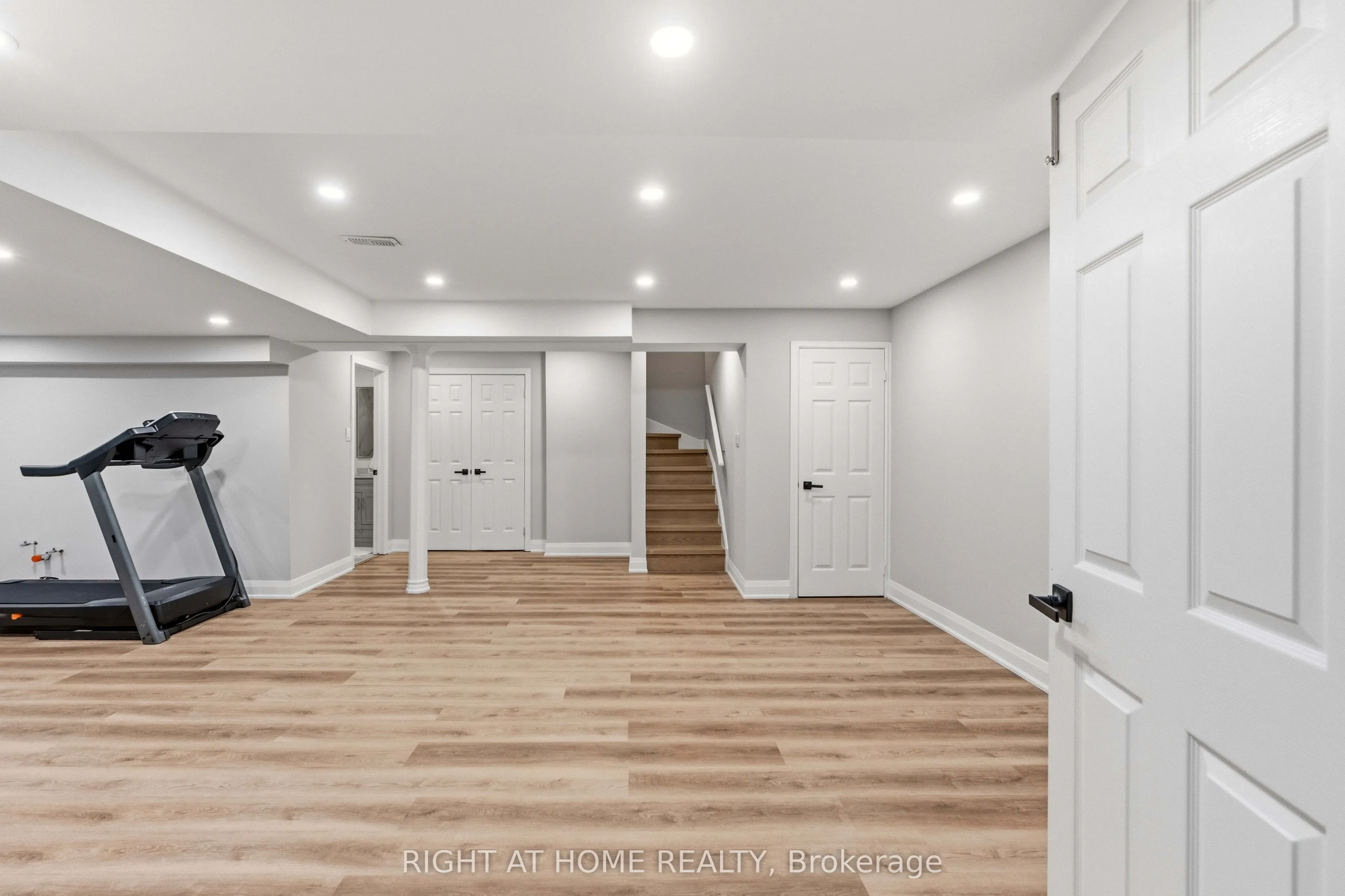 80 Edward Pottage Crescent