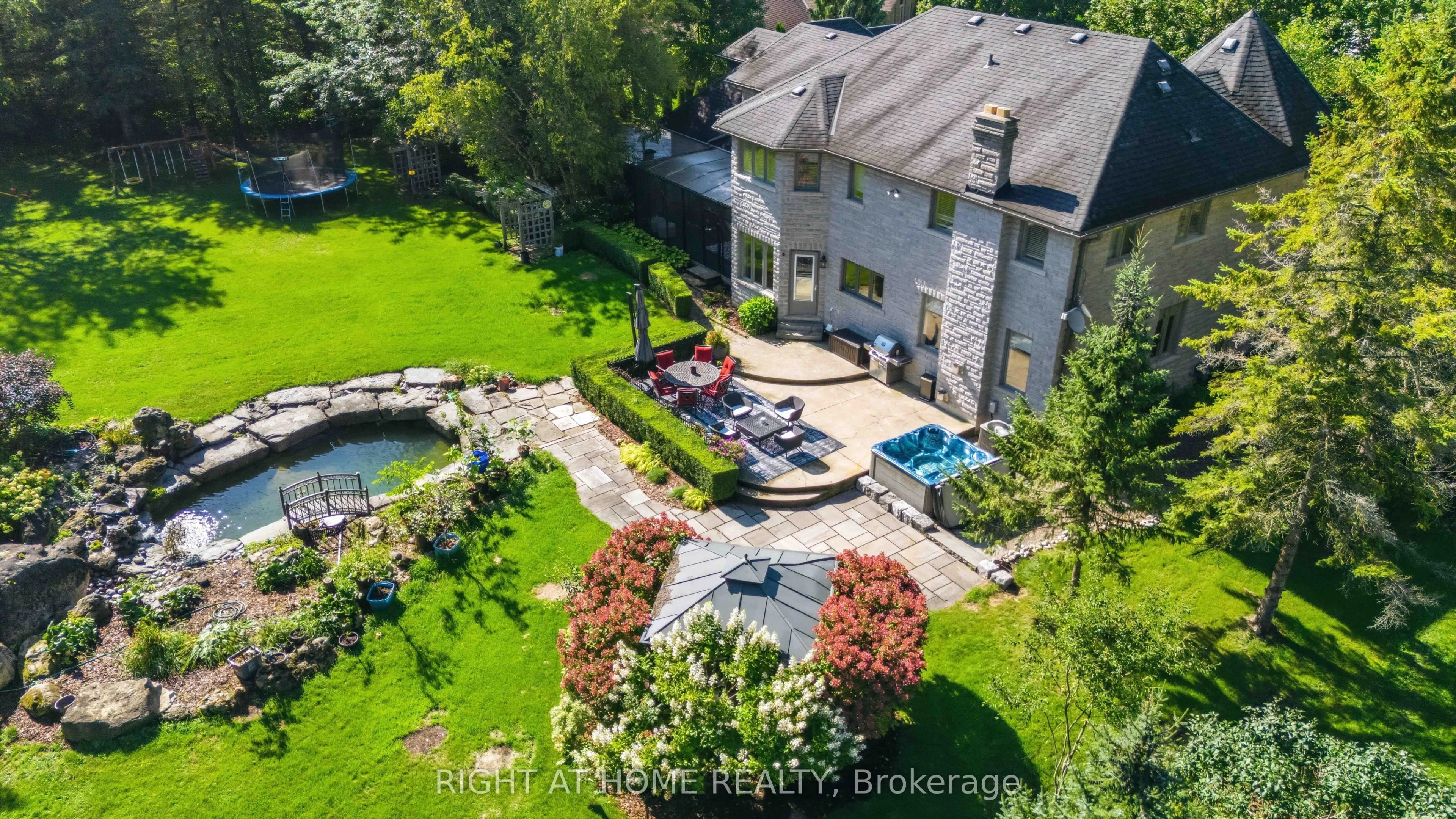 80 Edward Pottage Crescent
