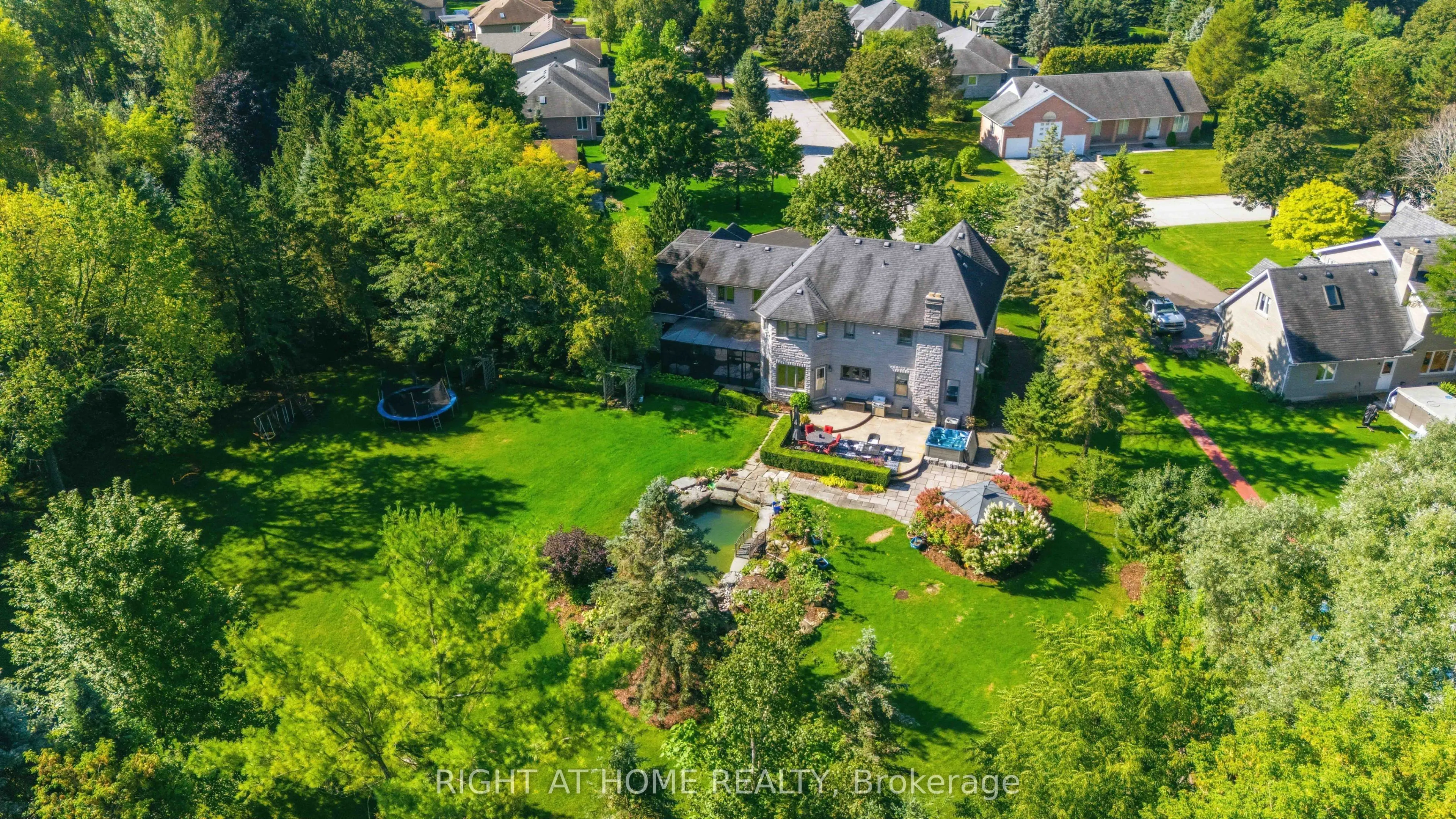 80 Edward Pottage Crescent