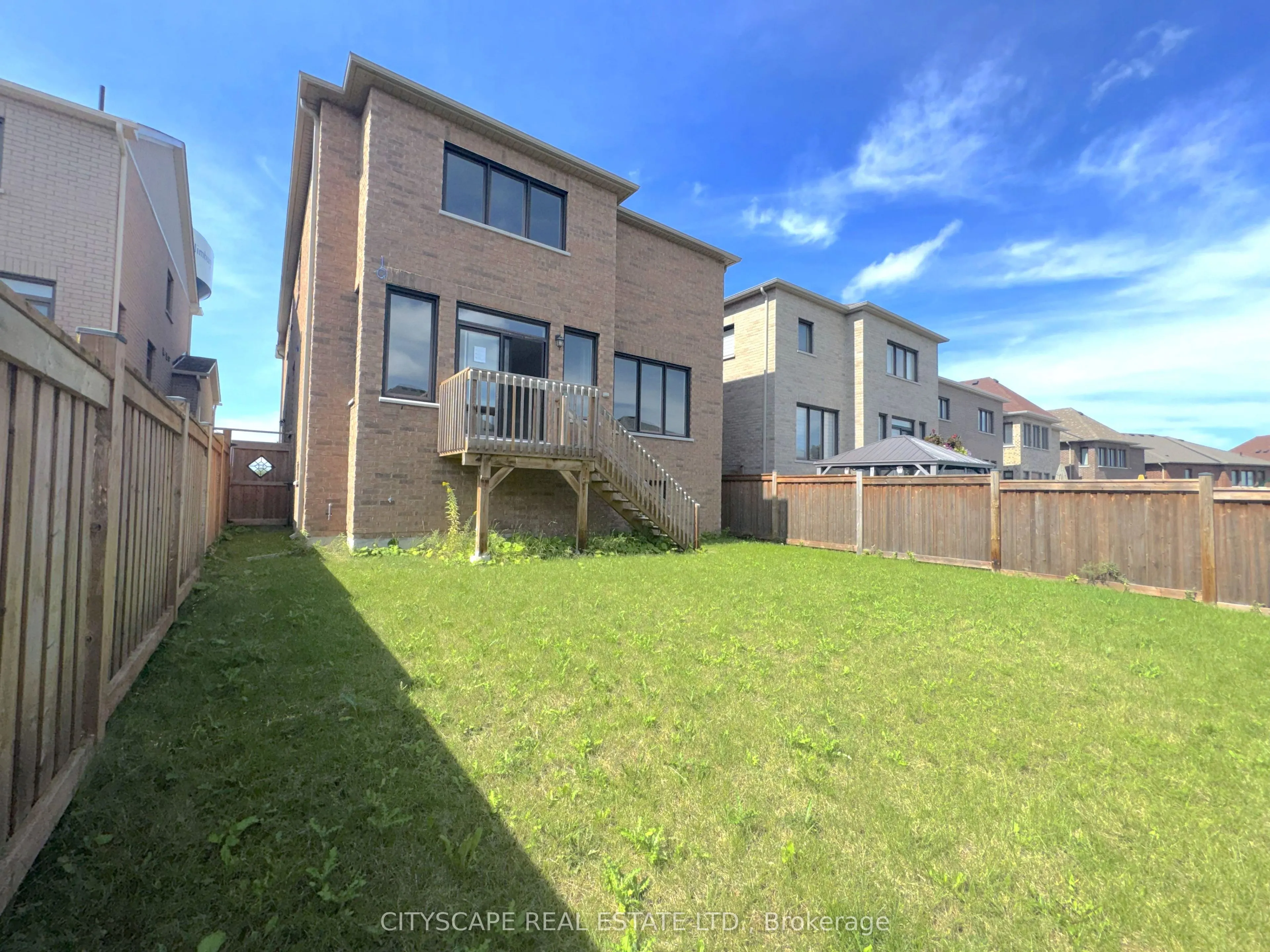 5 Pear Blossom Way