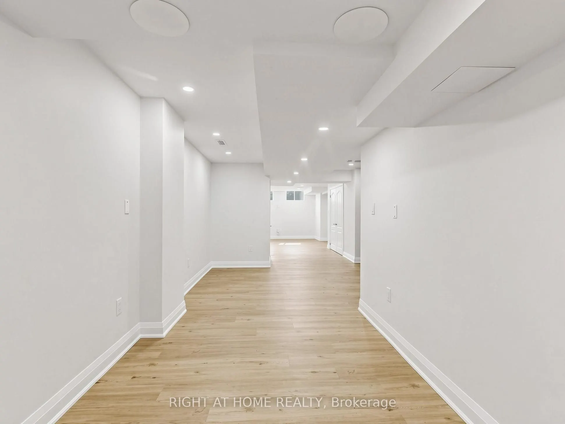 10 George Ellis Drive