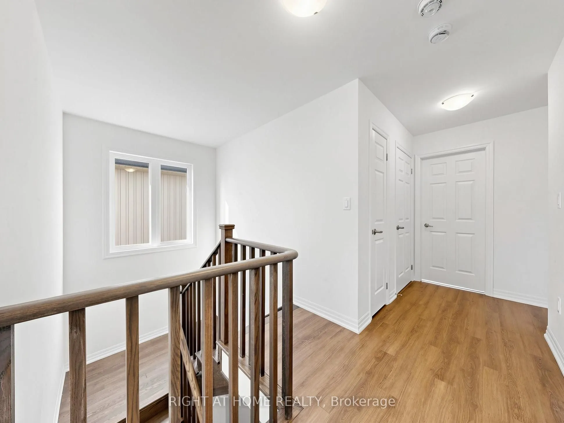 10 George Ellis Drive
