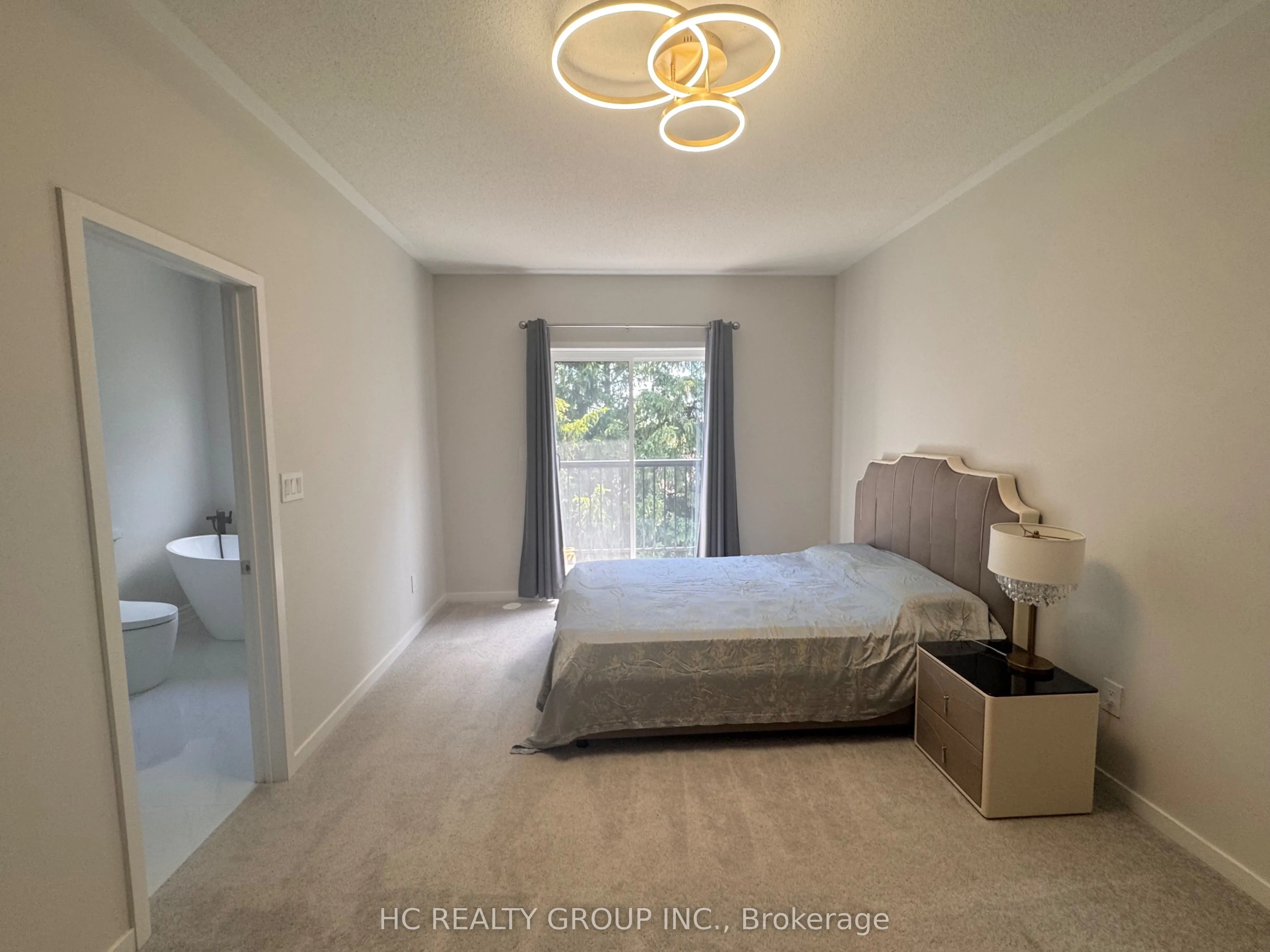 58 Pantheon Lane