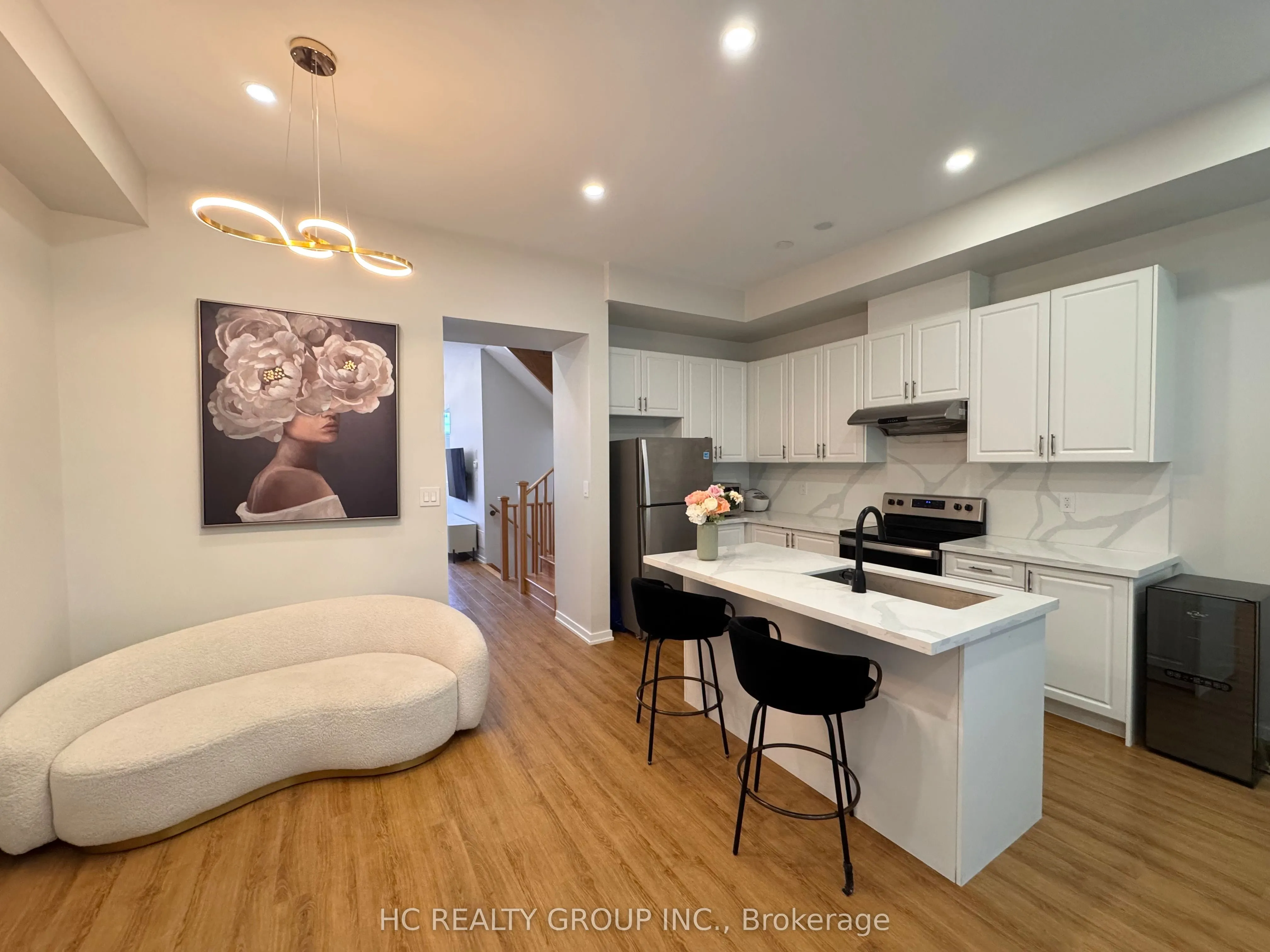 58 Pantheon Lane