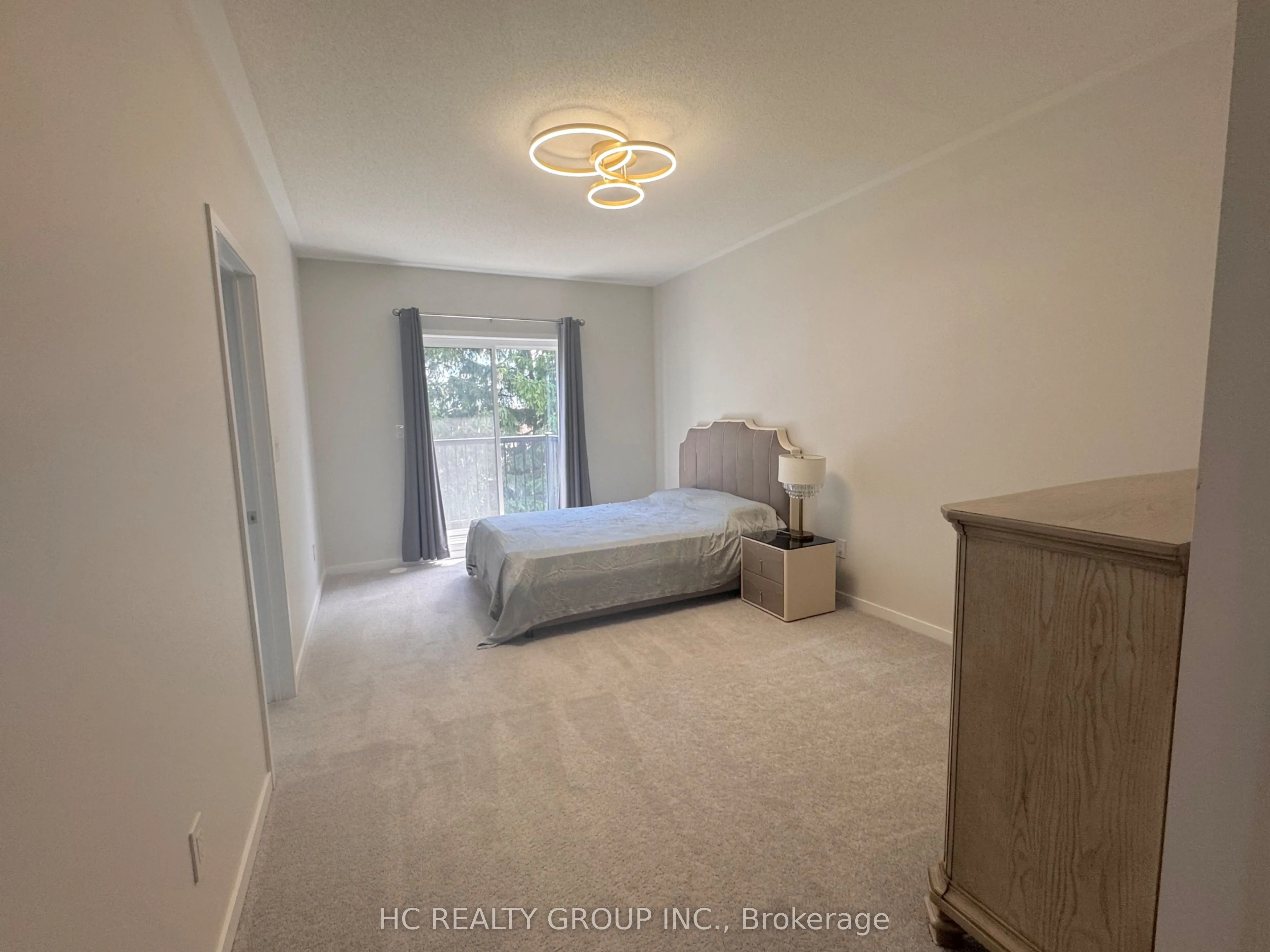 58 Pantheon Lane