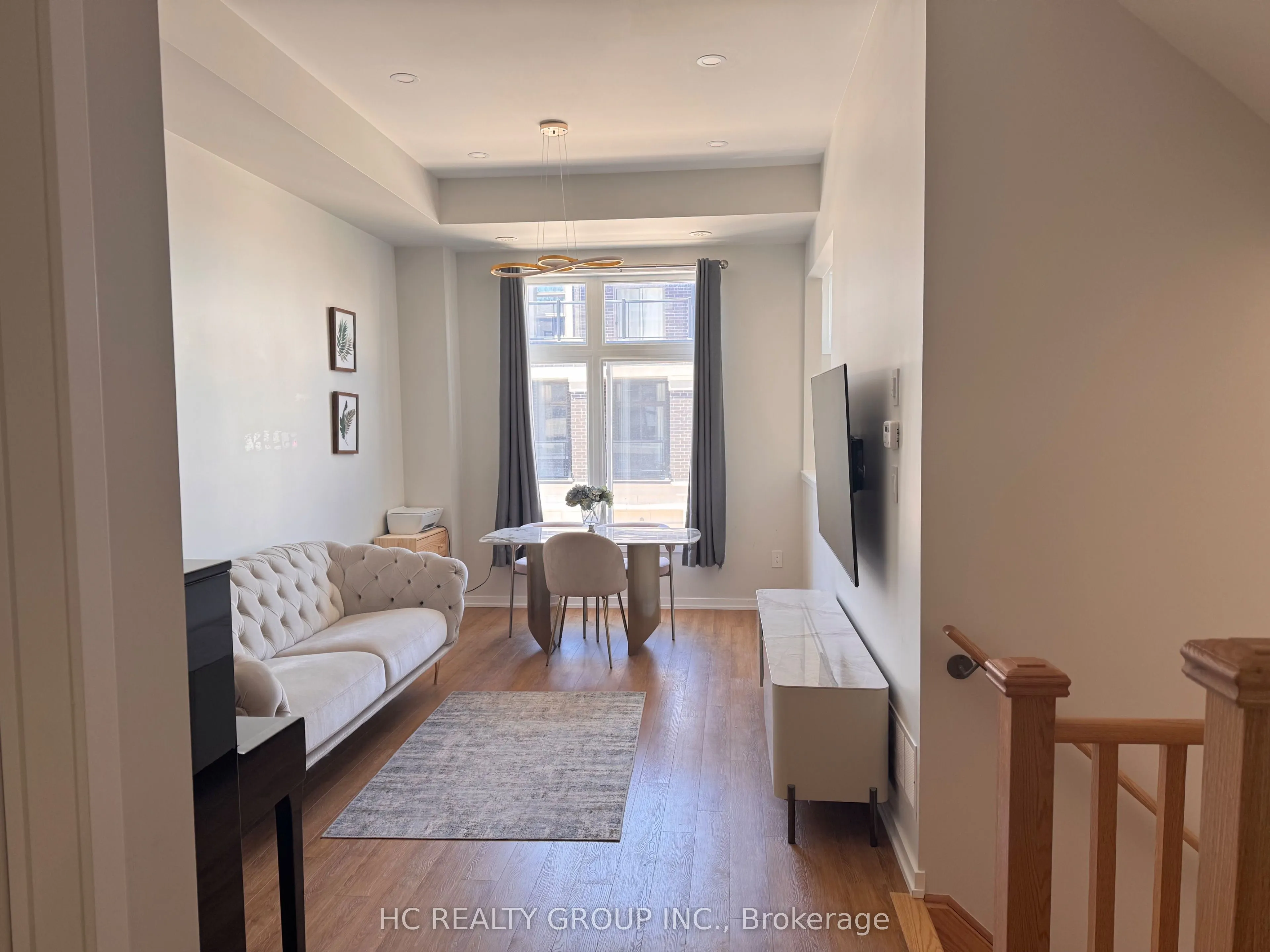 58 Pantheon Lane