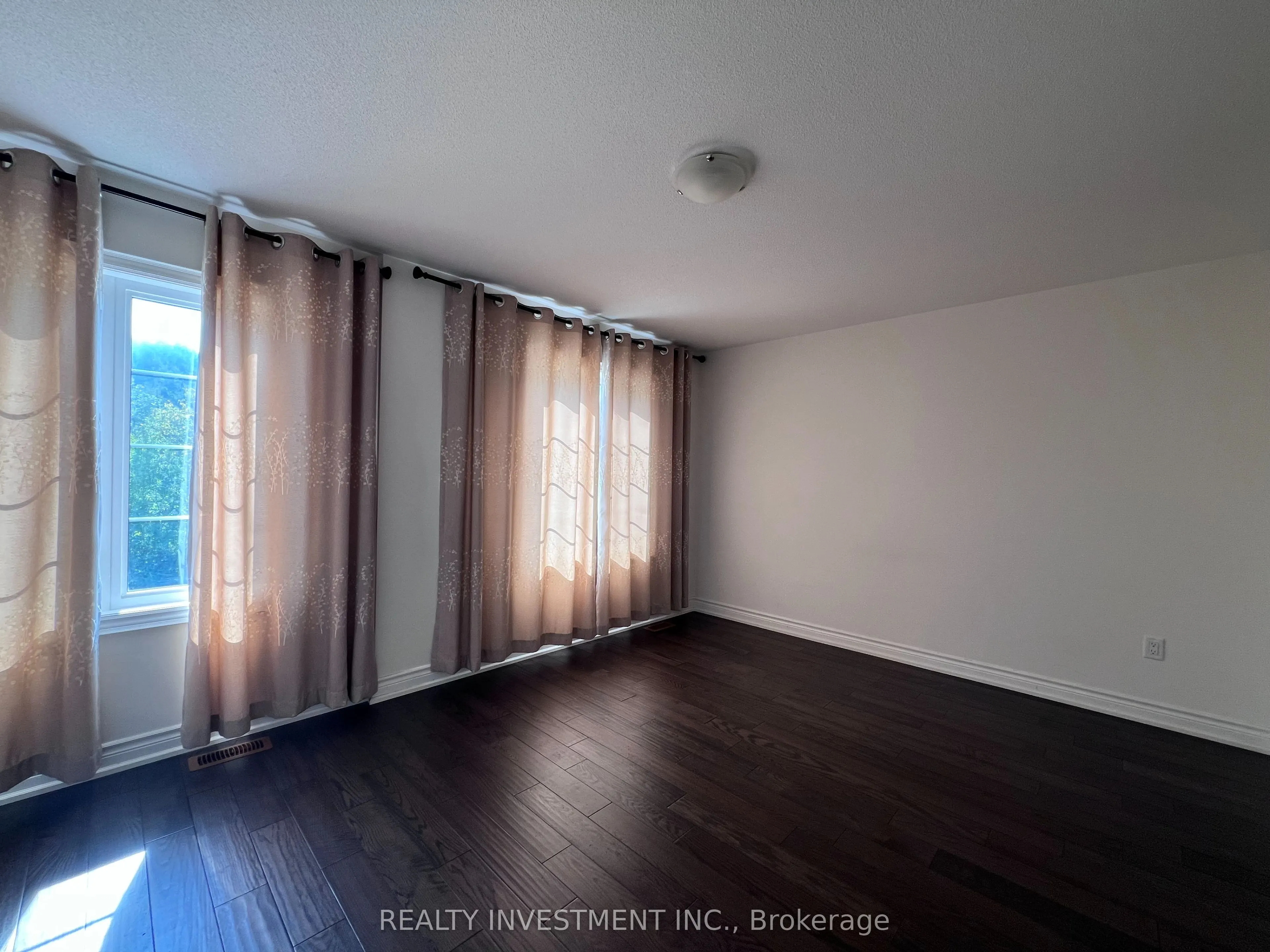 108 Holland Vista Street