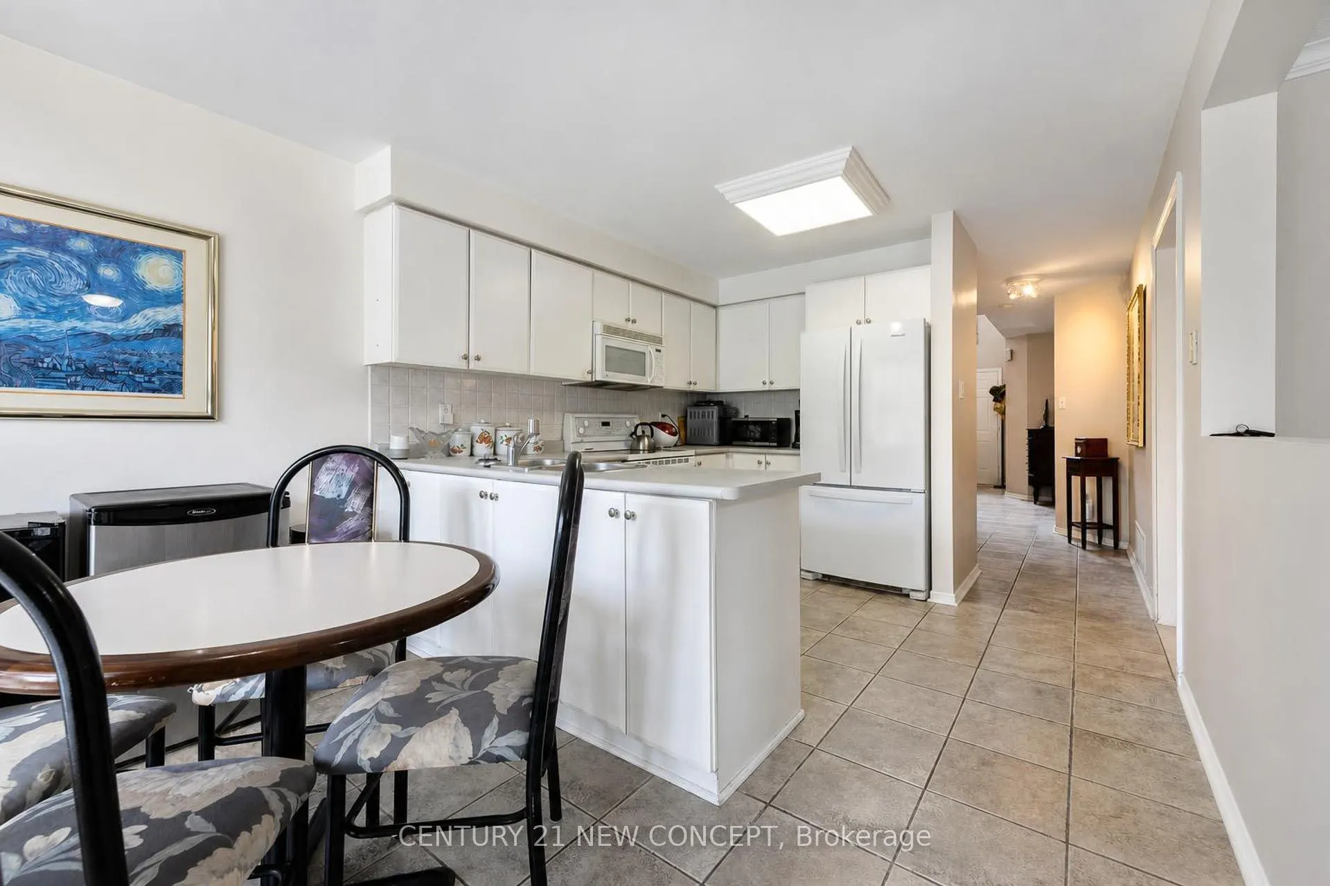 8 Millcroft Way