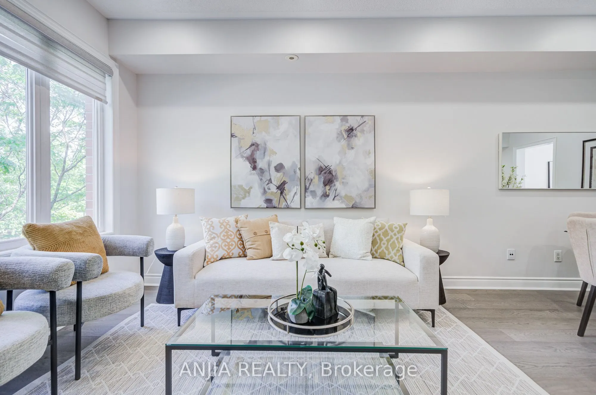 25 Galleria Parkway #23