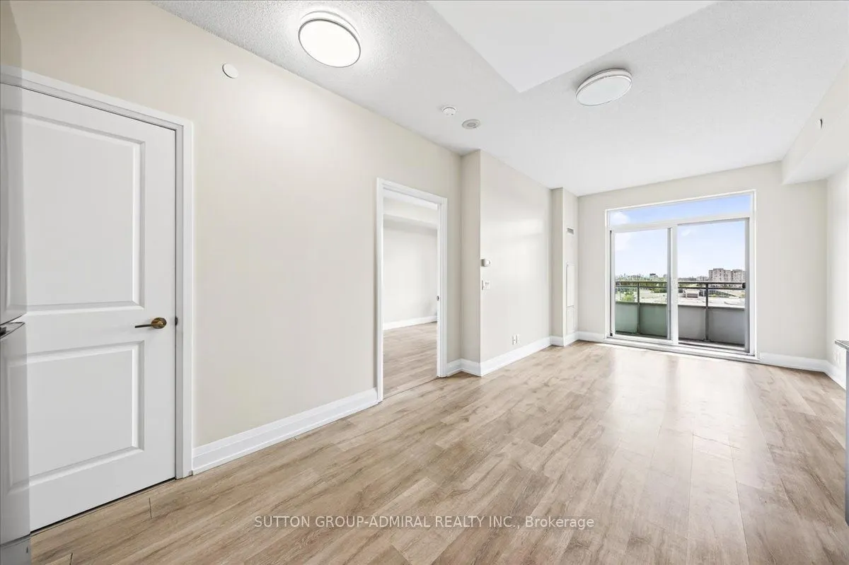 7890 Bathurst Street #806