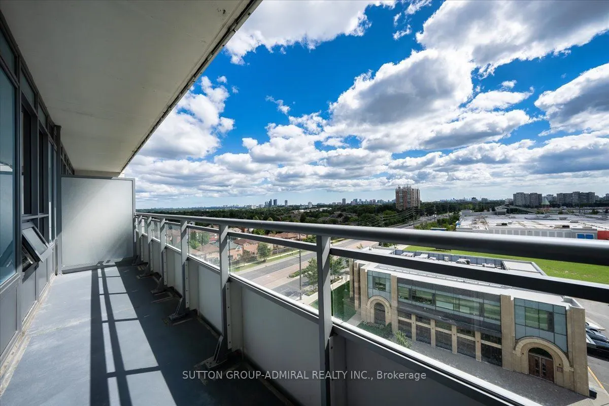 7890 Bathurst Street #806