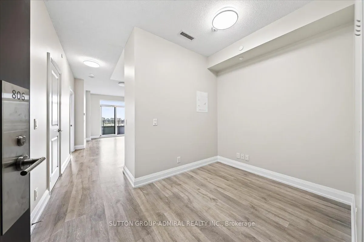 7890 Bathurst Street #806
