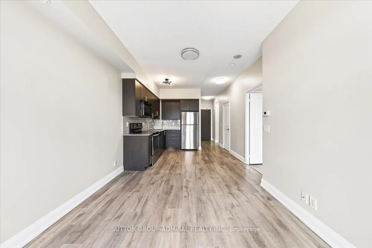 7890 Bathurst Street #806