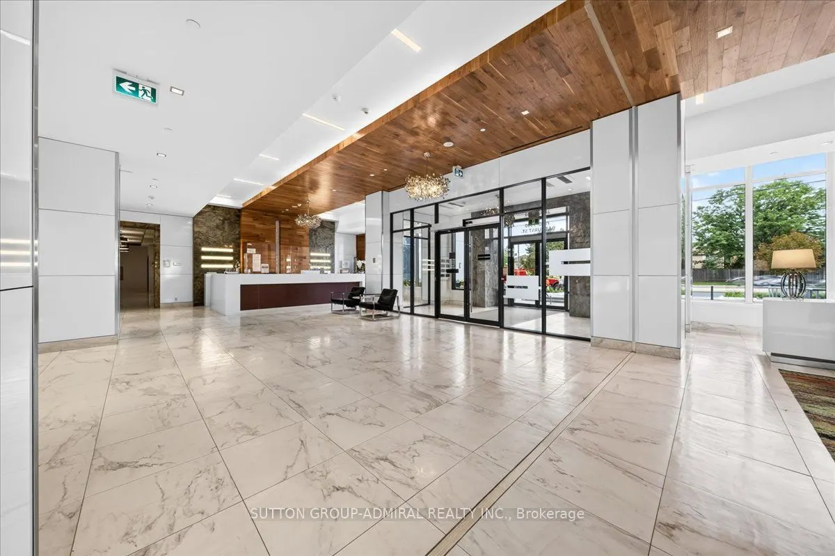7890 Bathurst Street #806