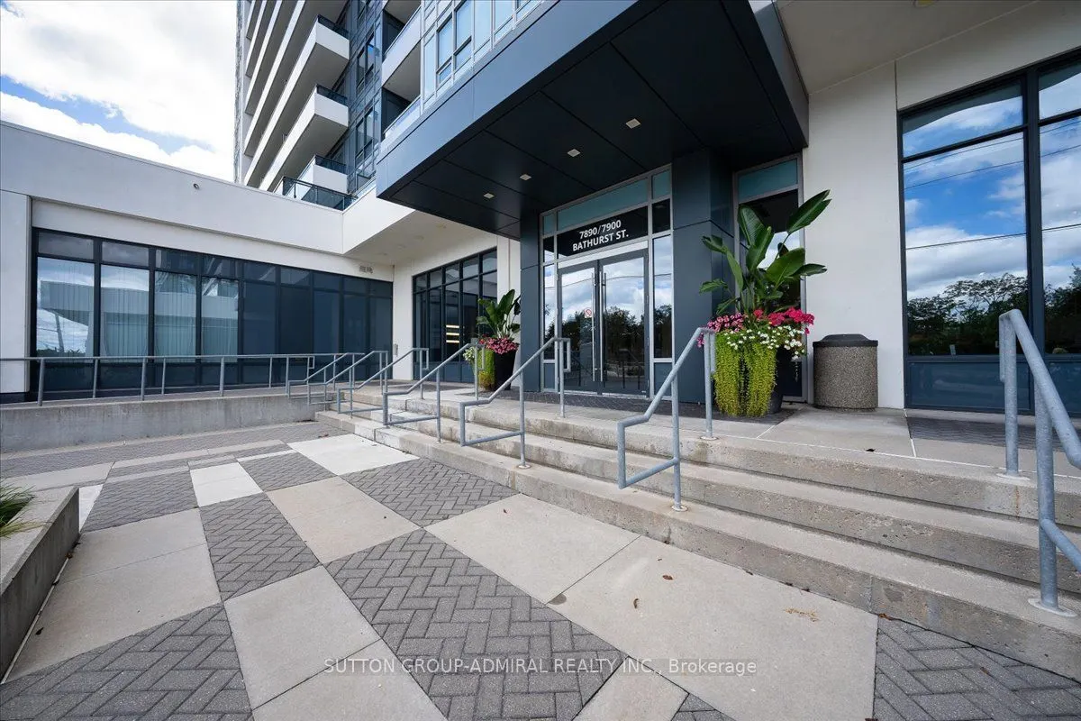 7890 Bathurst Street #806