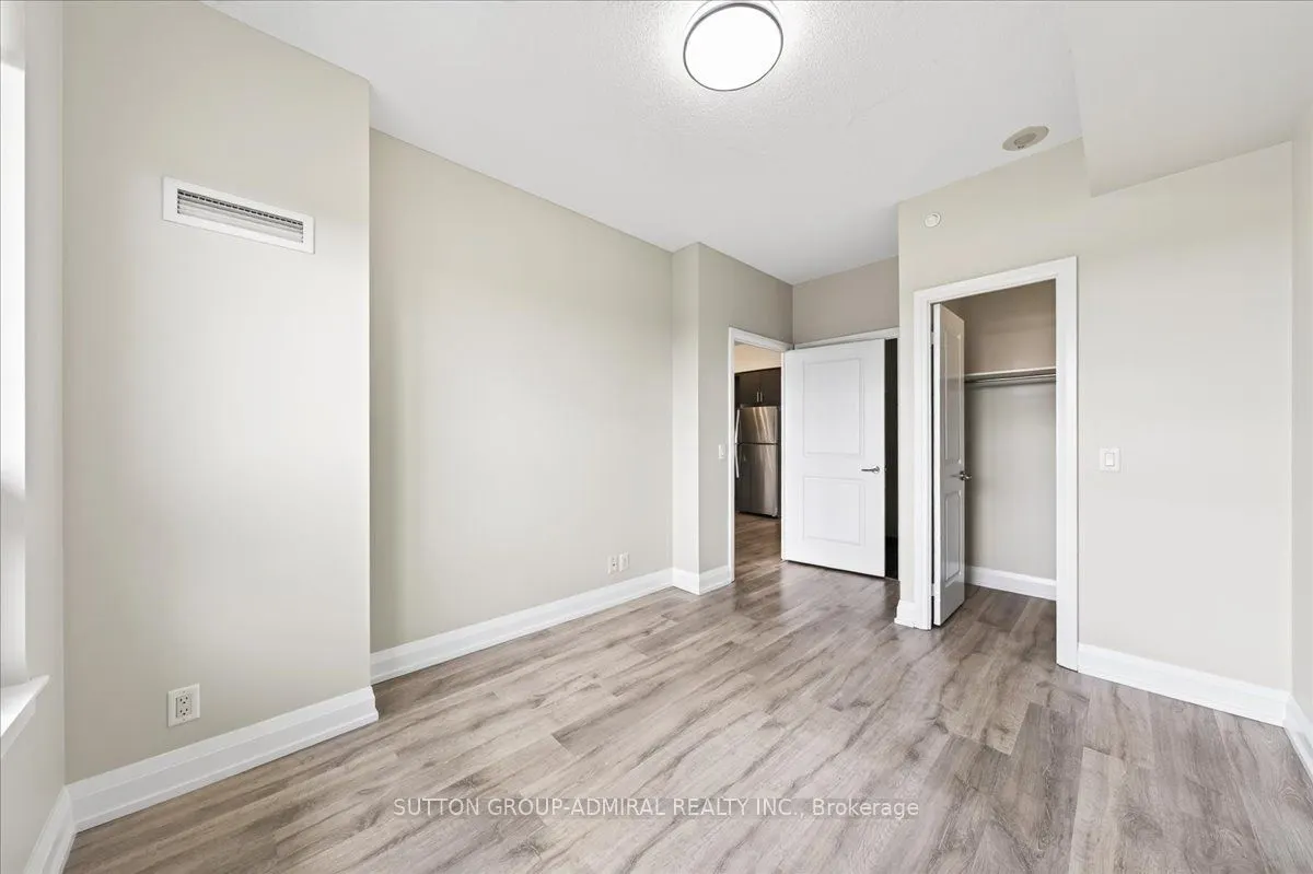 7890 Bathurst Street #806