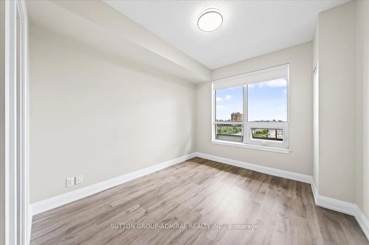 7890 Bathurst Street #806