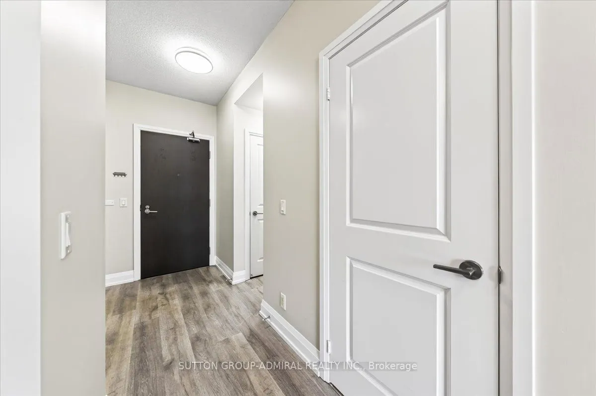 7890 Bathurst Street #806
