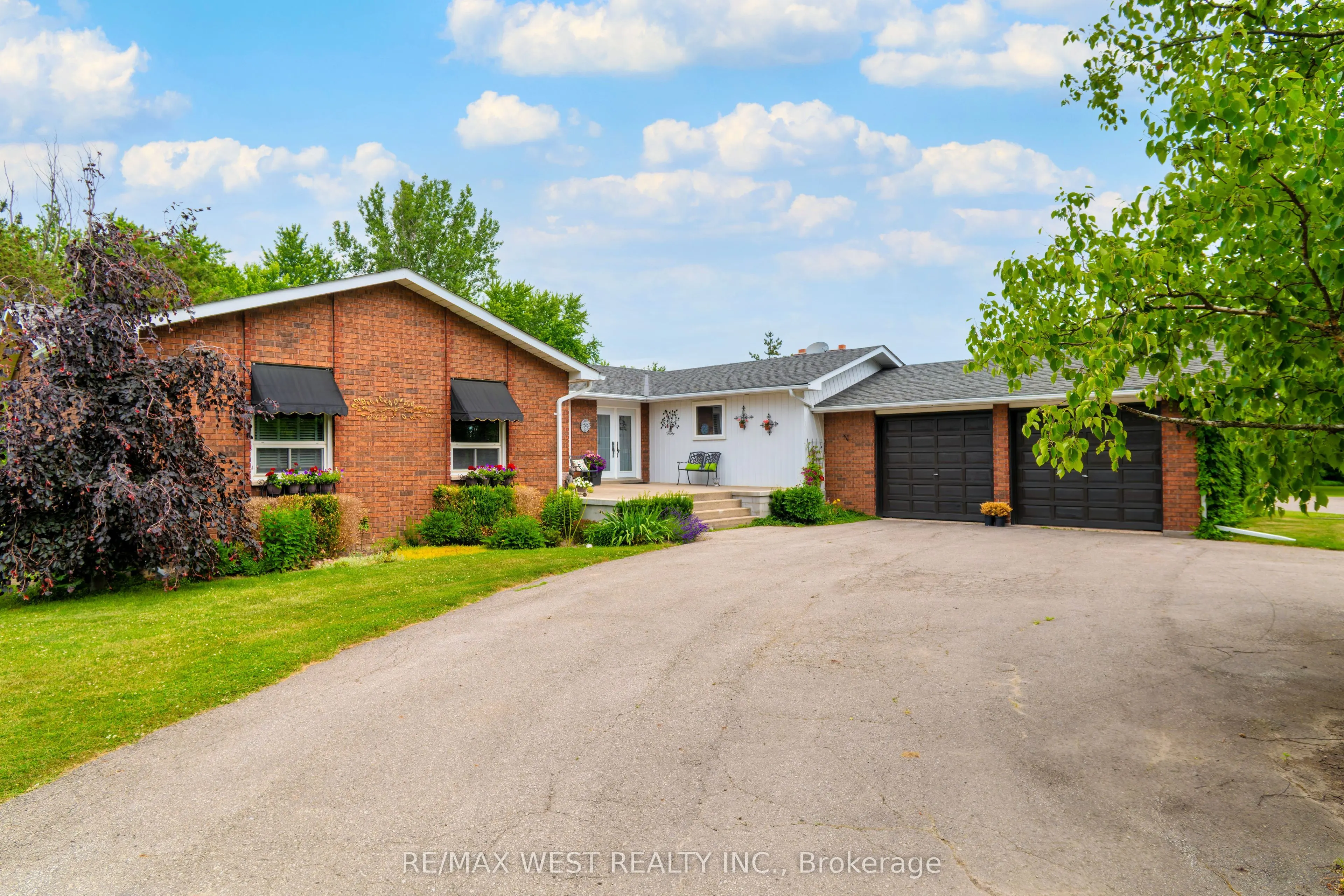 7324 Highway 9 Road S