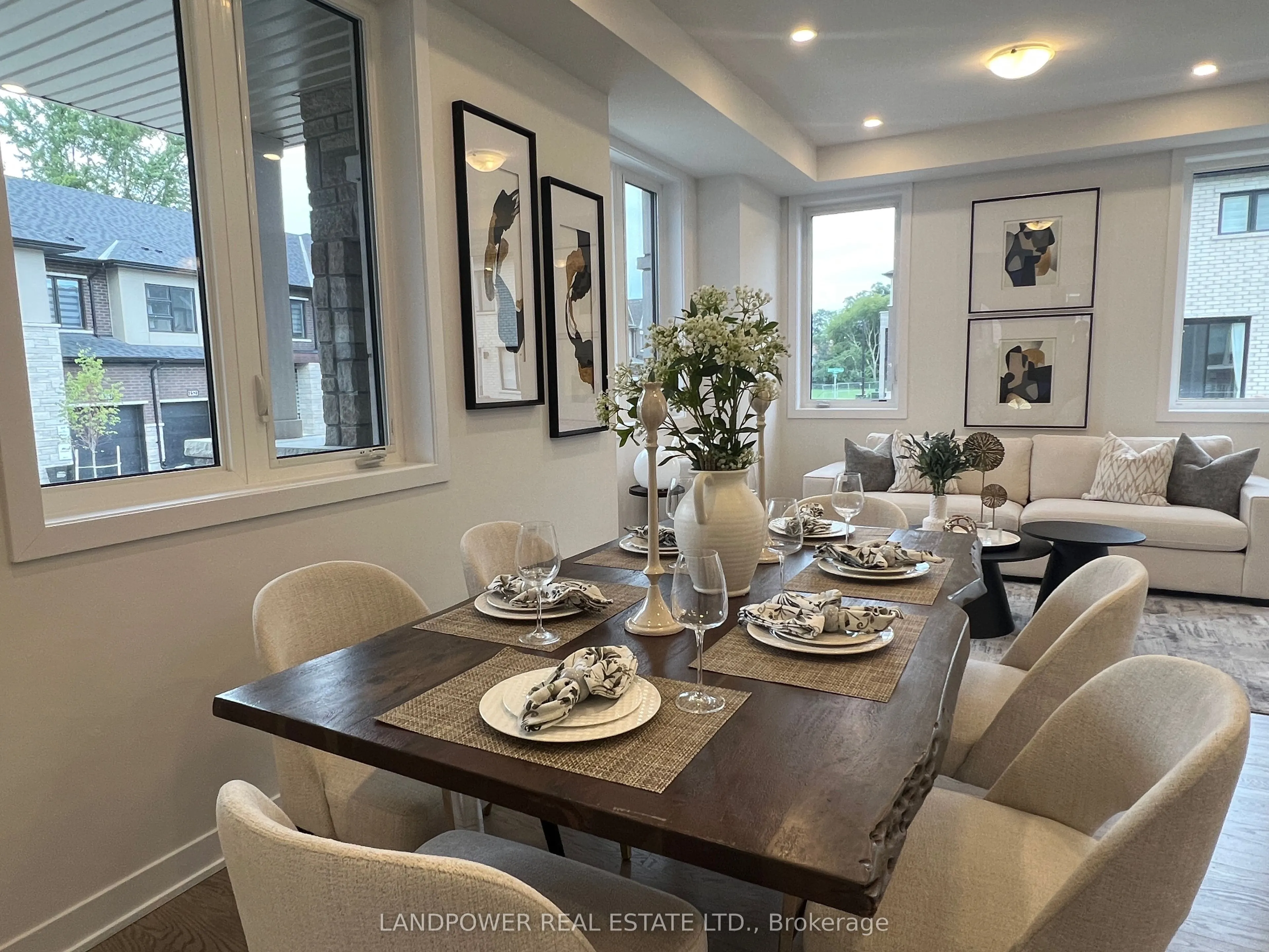 157 Anna Russell Way