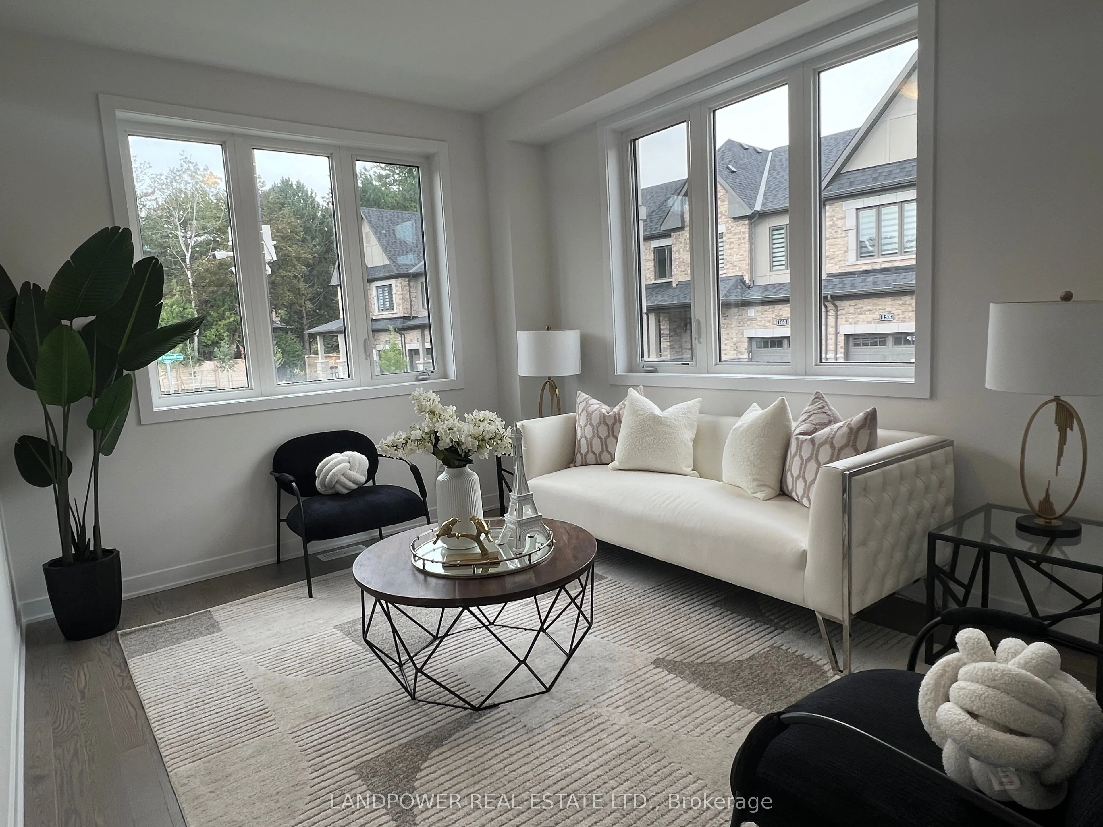 157 Anna Russell Way